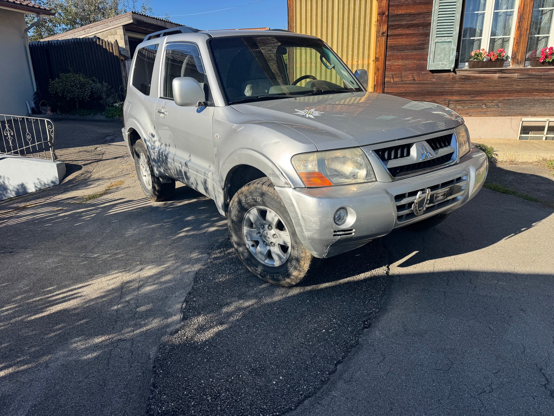 MITSUBISHI Pajero 3.2 DI-D GLS Avance-image-1