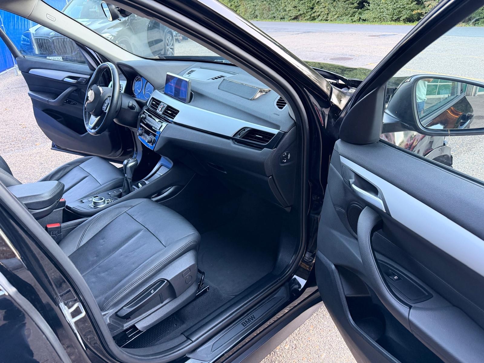 BMW X1 xDrive 25e Steptronic-image-13