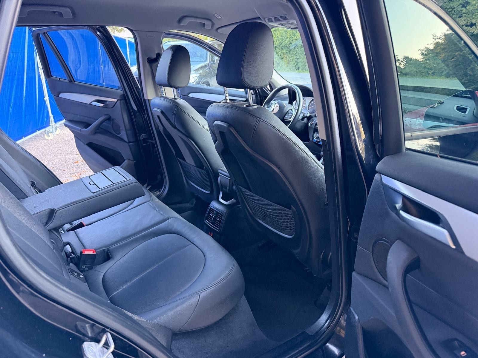 BMW X1 xDrive 25e Steptronic-image-12