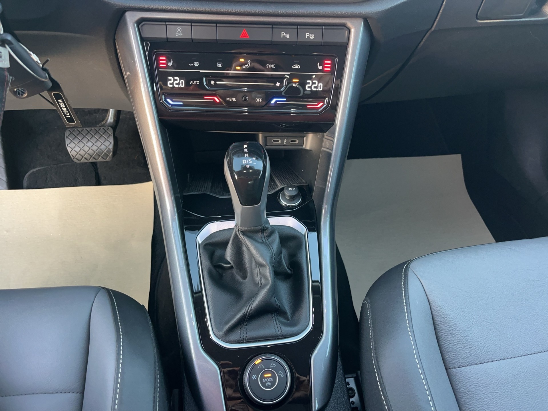 VW T-Roc 2.0 TSI Style DSG 4Motion-image-13