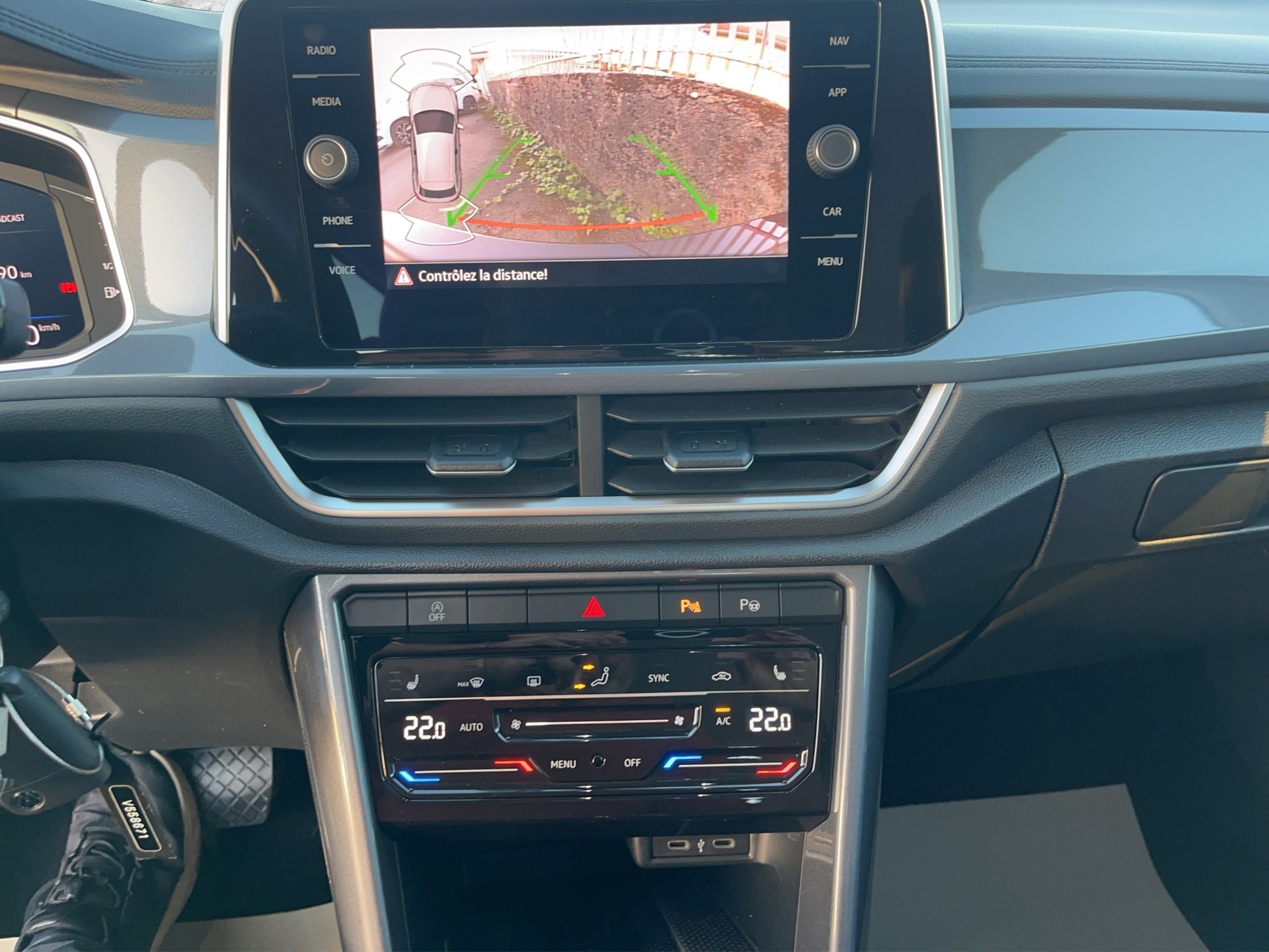 VW T-Roc 2.0 TSI Style DSG 4Motion-image-12