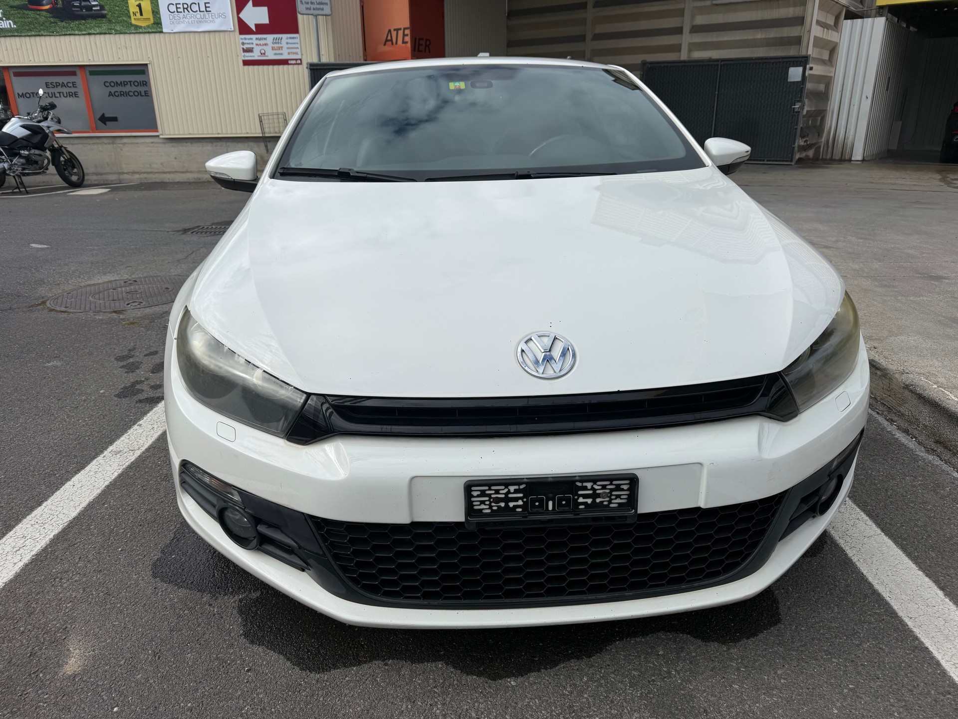 VW Scirocco 2.0 TSI-image-0