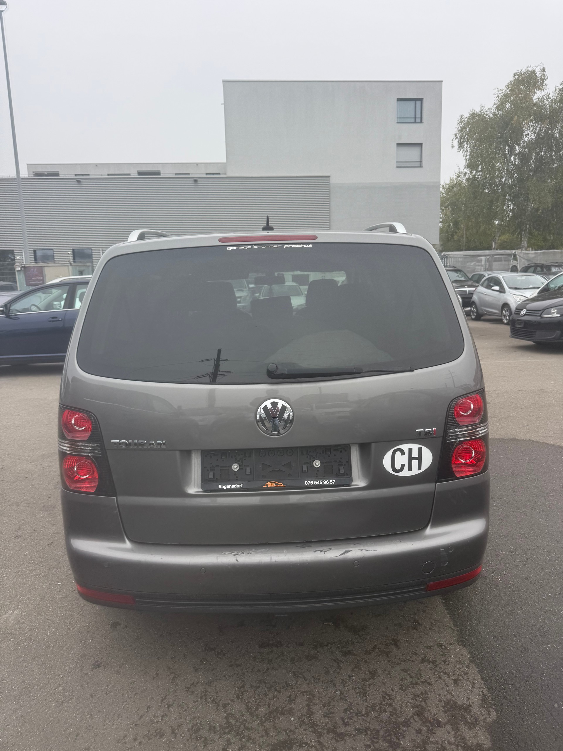 VW Touran 1.4 TSI Trendline-image-2