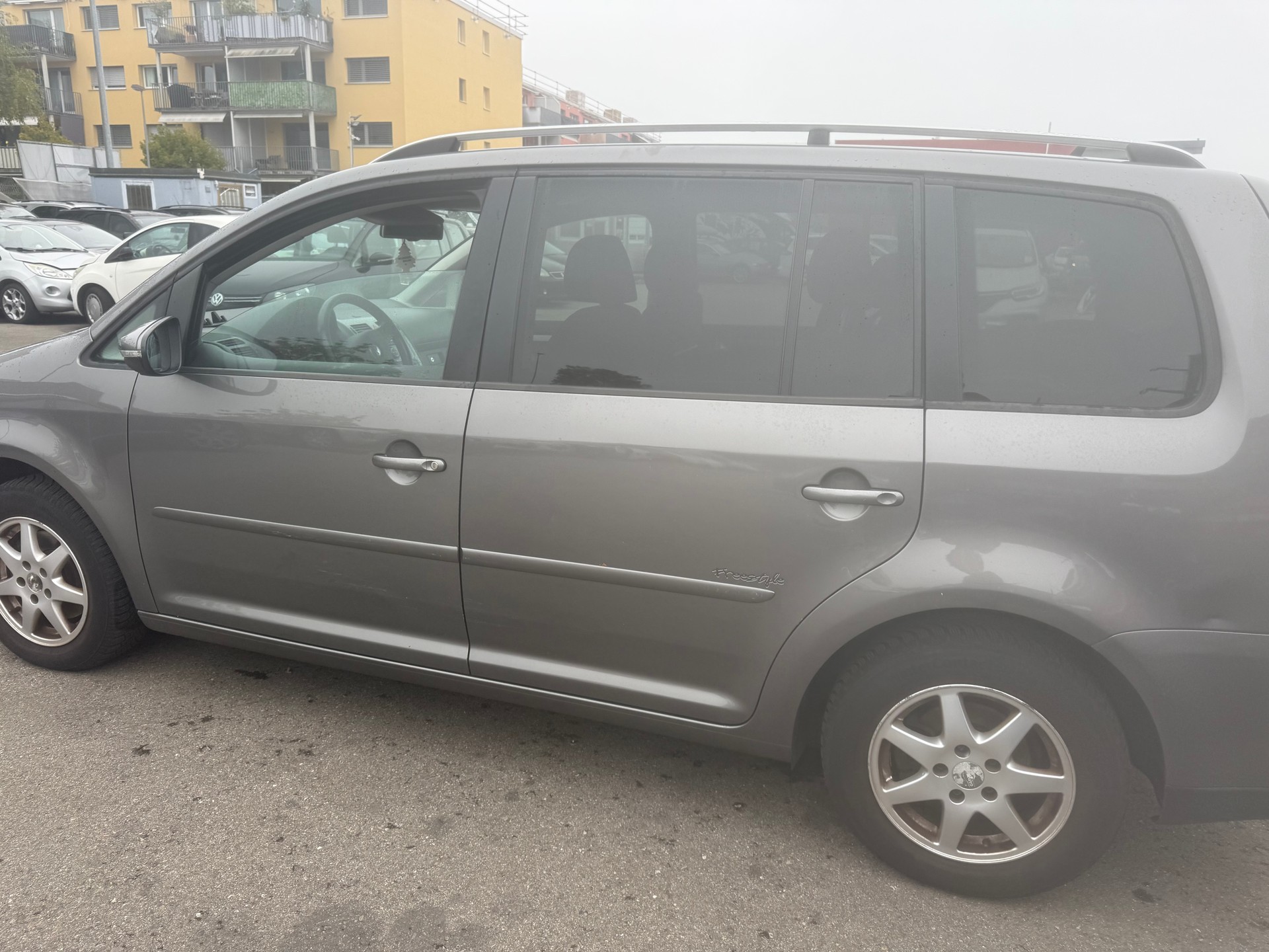 VW Touran 1.4 TSI Trendline-image-4