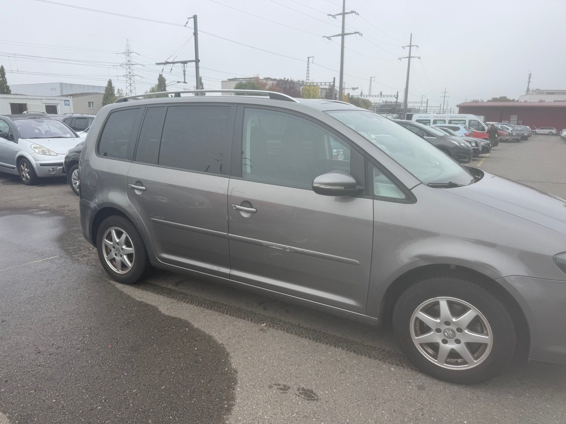 VW Touran 1.4 TSI Trendline-image-1