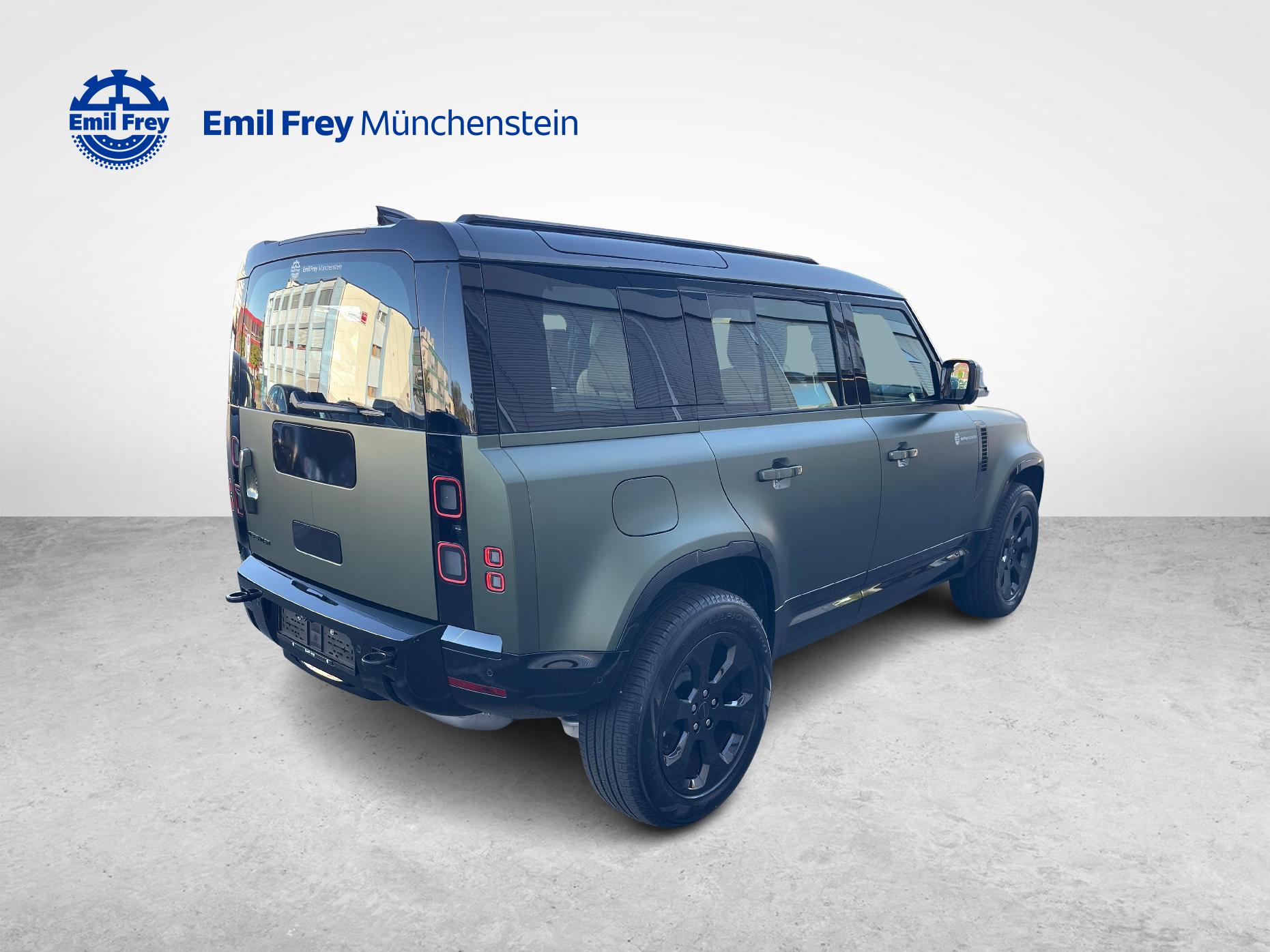 LAND ROVER Defender 110 3.0 D I6 350 X-Dynamic HSE-image-4