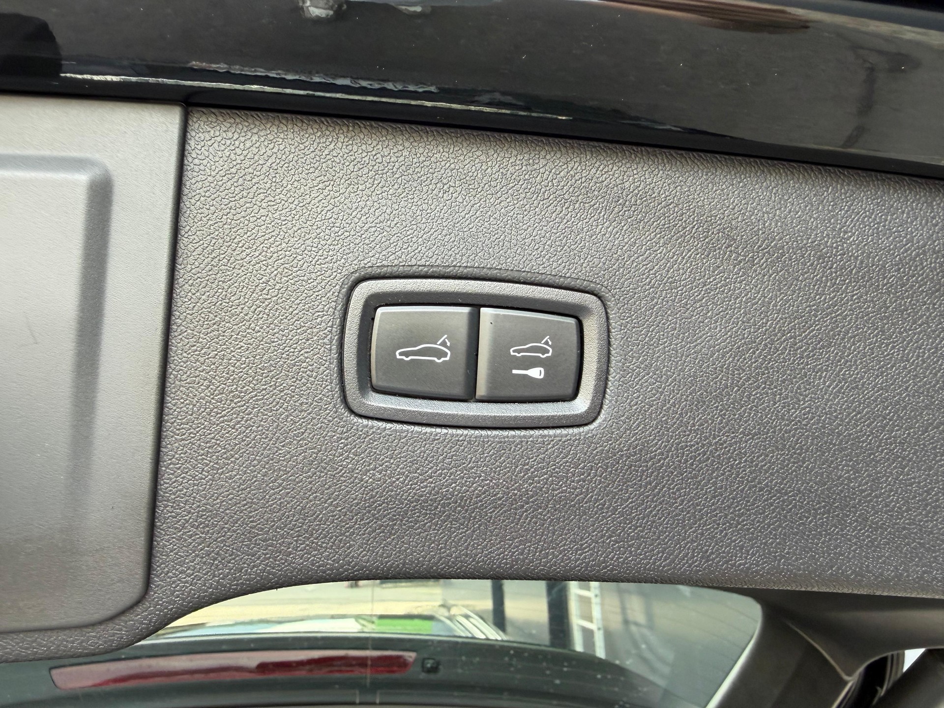 PORSCHE Cayenne E-Hybrid Tiptronic-image-21