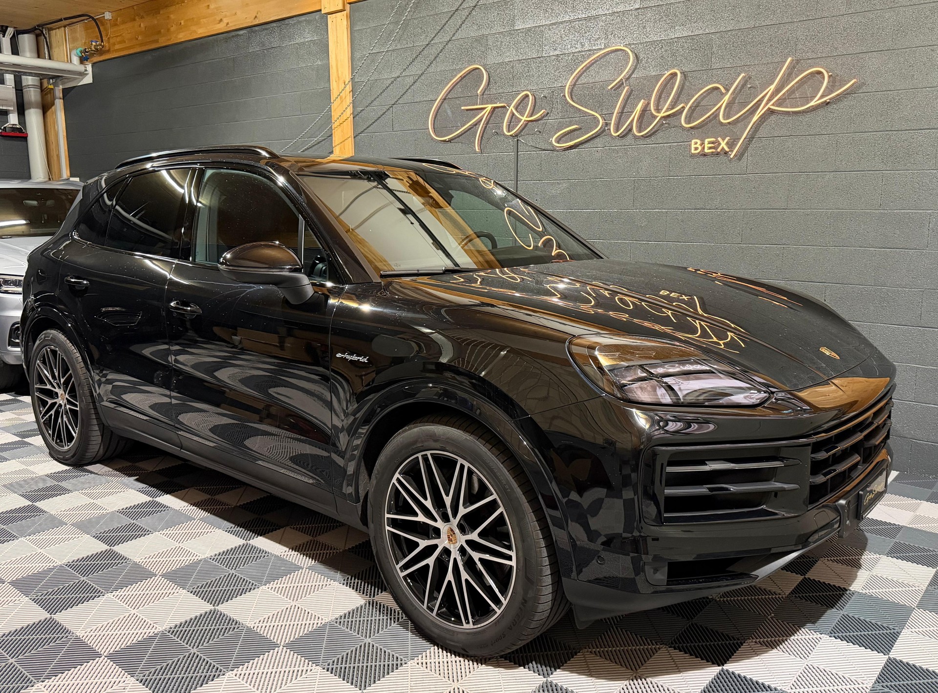 PORSCHE Cayenne E-Hybrid Tiptronic-image-0