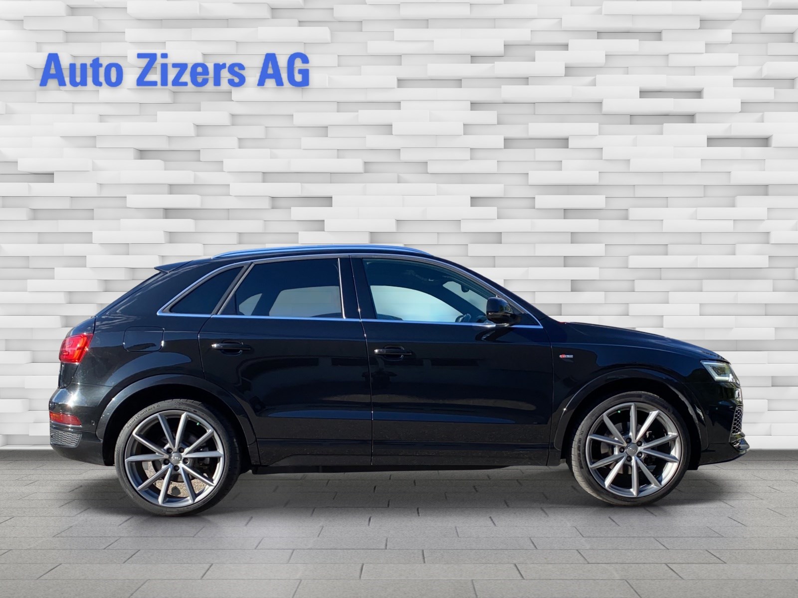 AUDI Q3 2.0 TFSI sport quattro S-tronic-image-6