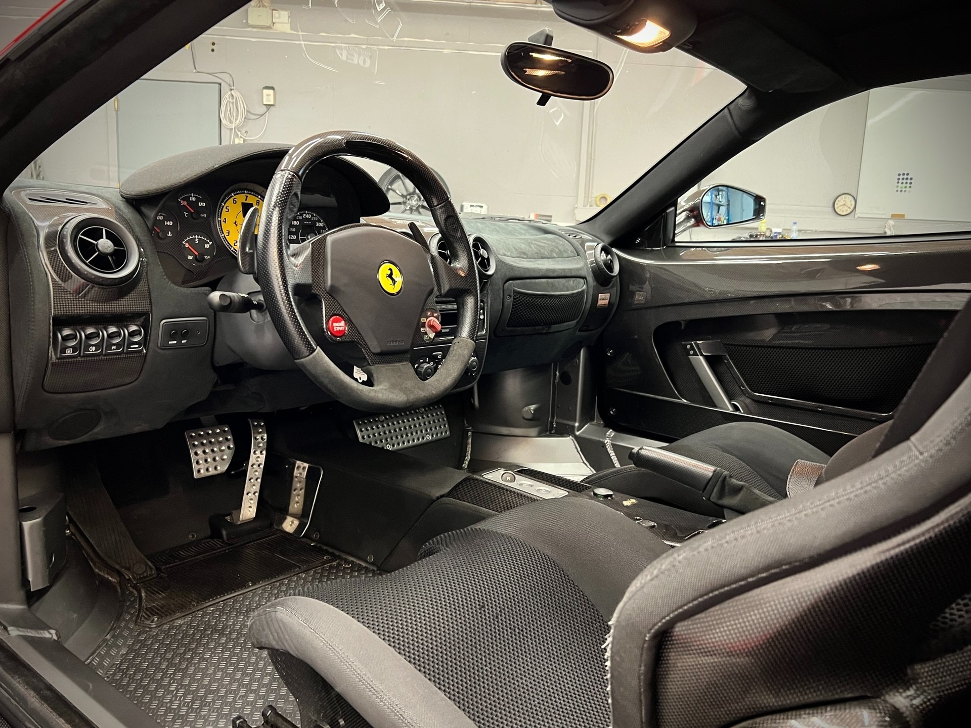 FERRARI F430 Scuderia-image-6