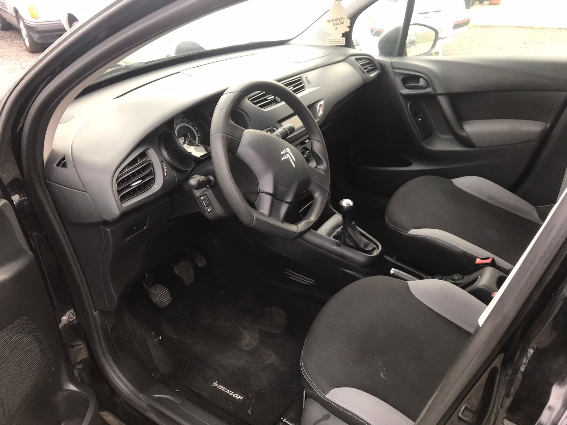 CITROEN C3 1.0i Attraction-image-6