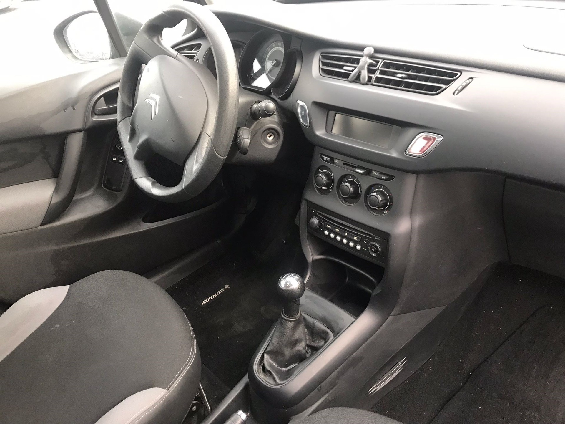 CITROEN C3 1.0i Attraction-image-9