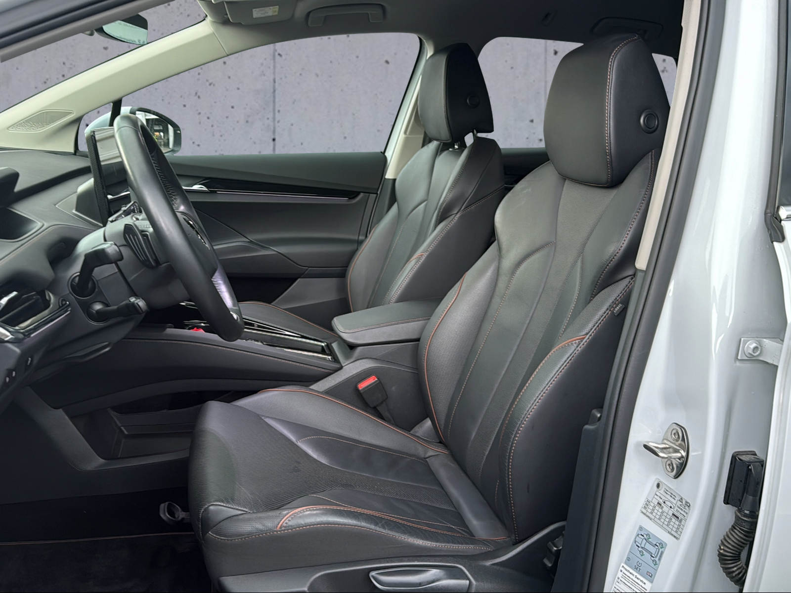SKODA Enyaq iV 80-image-5