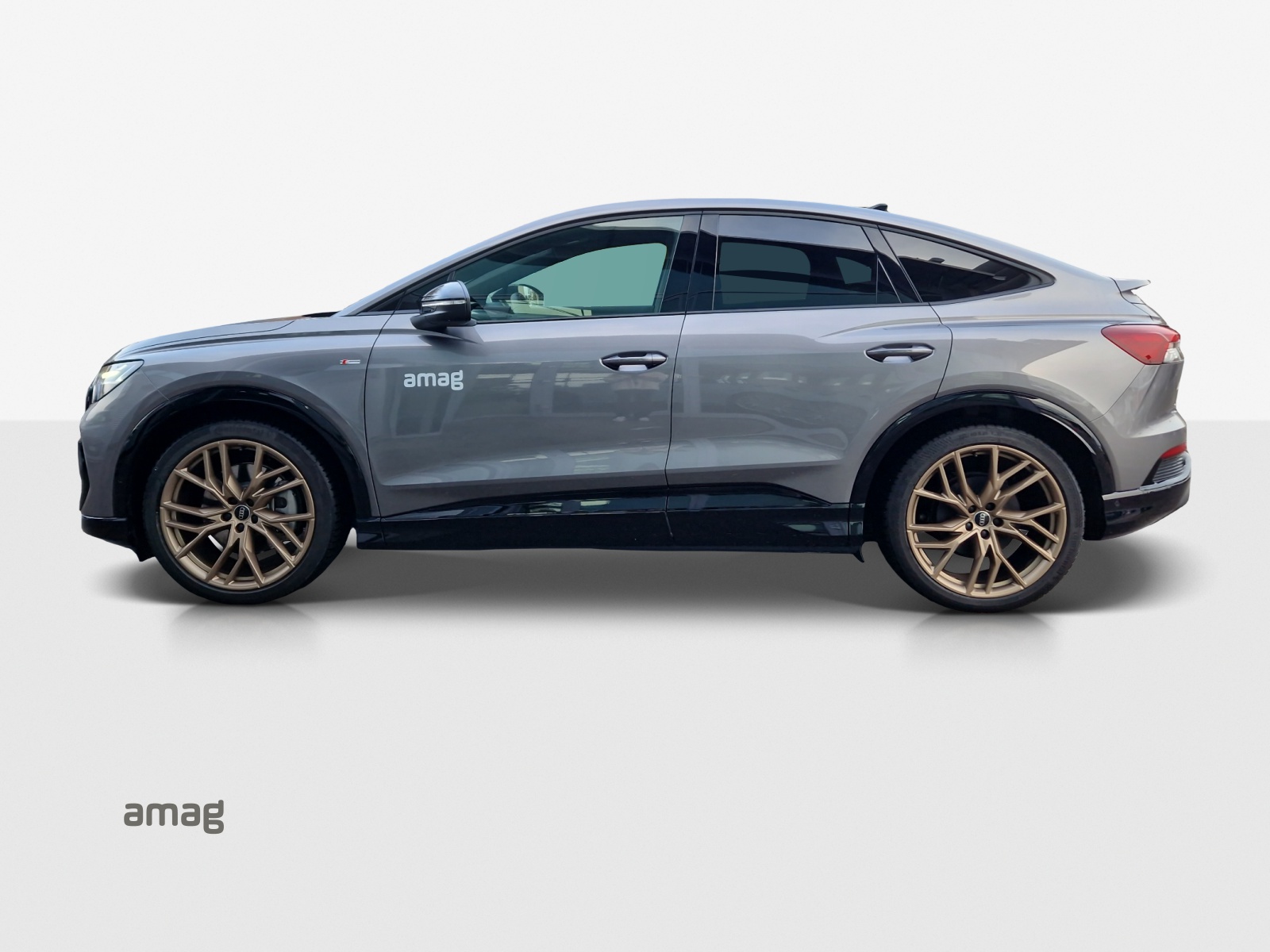 AUDI Q4 Sportback e-tron 50 quattro-image-1