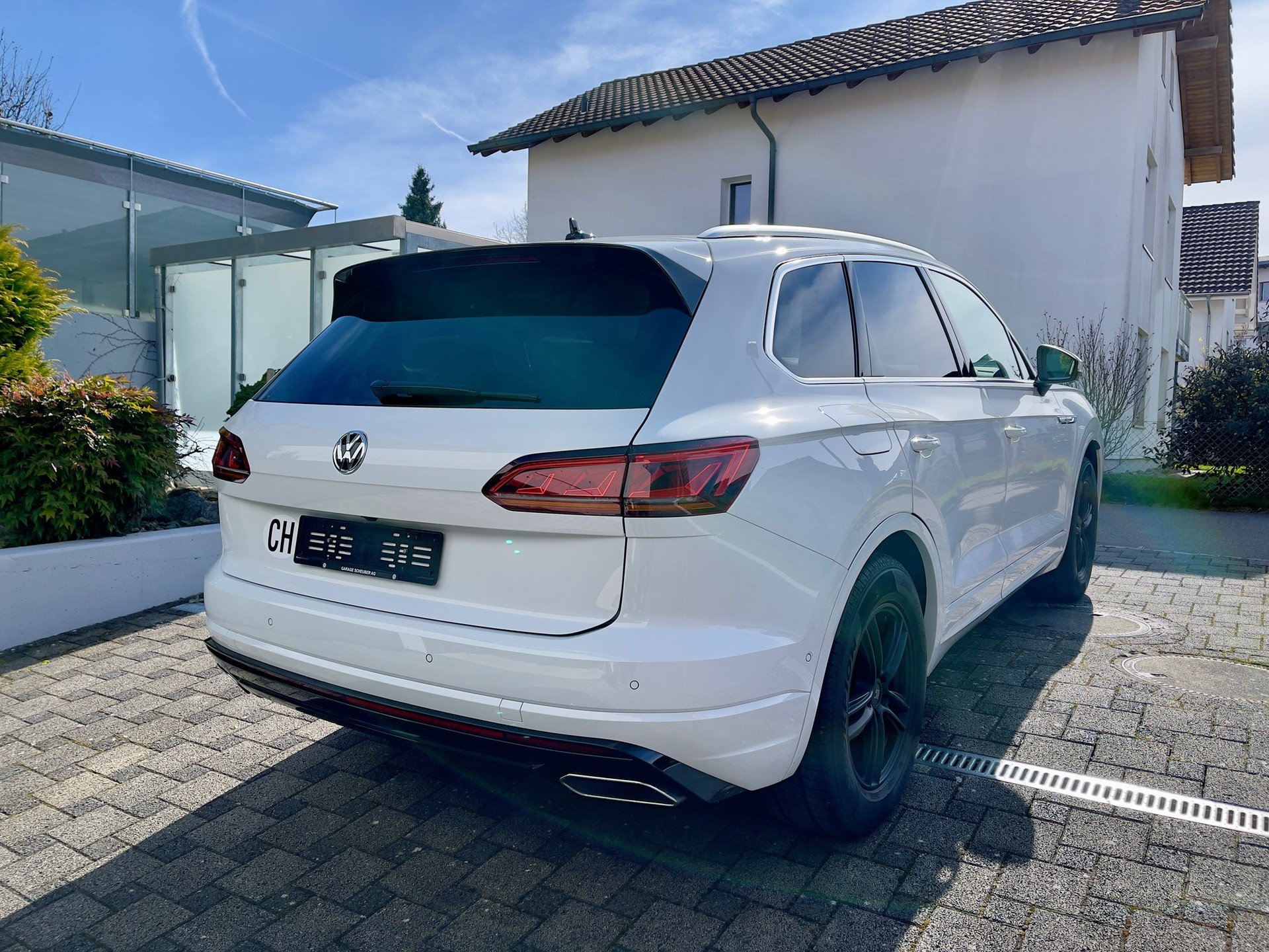 VW Touareg 3.0 TDI R Line Tiptronic-image-4