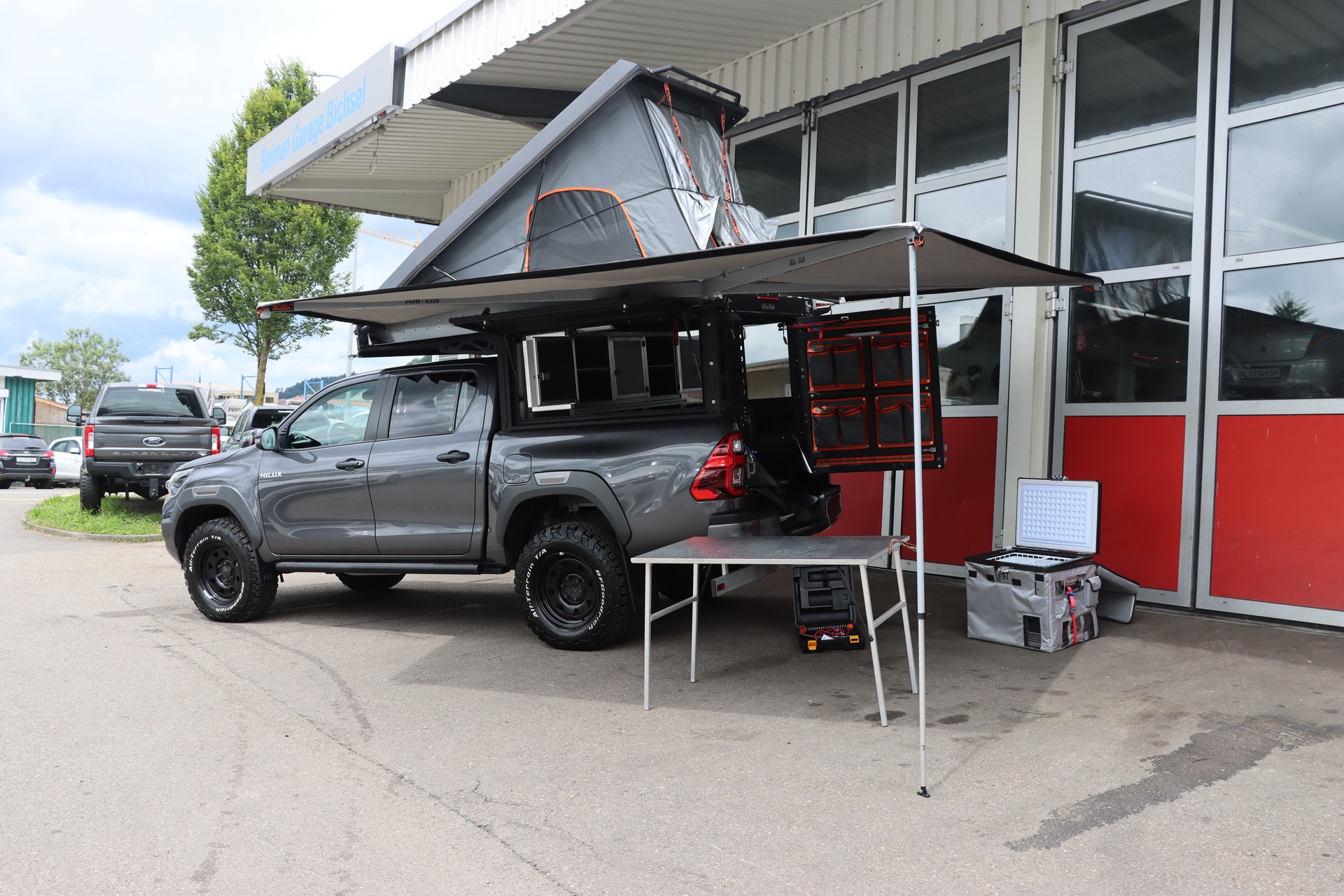 TOYOTA Hilux 2.8D-4D Invincible Double Cab 4x4 A-image-18