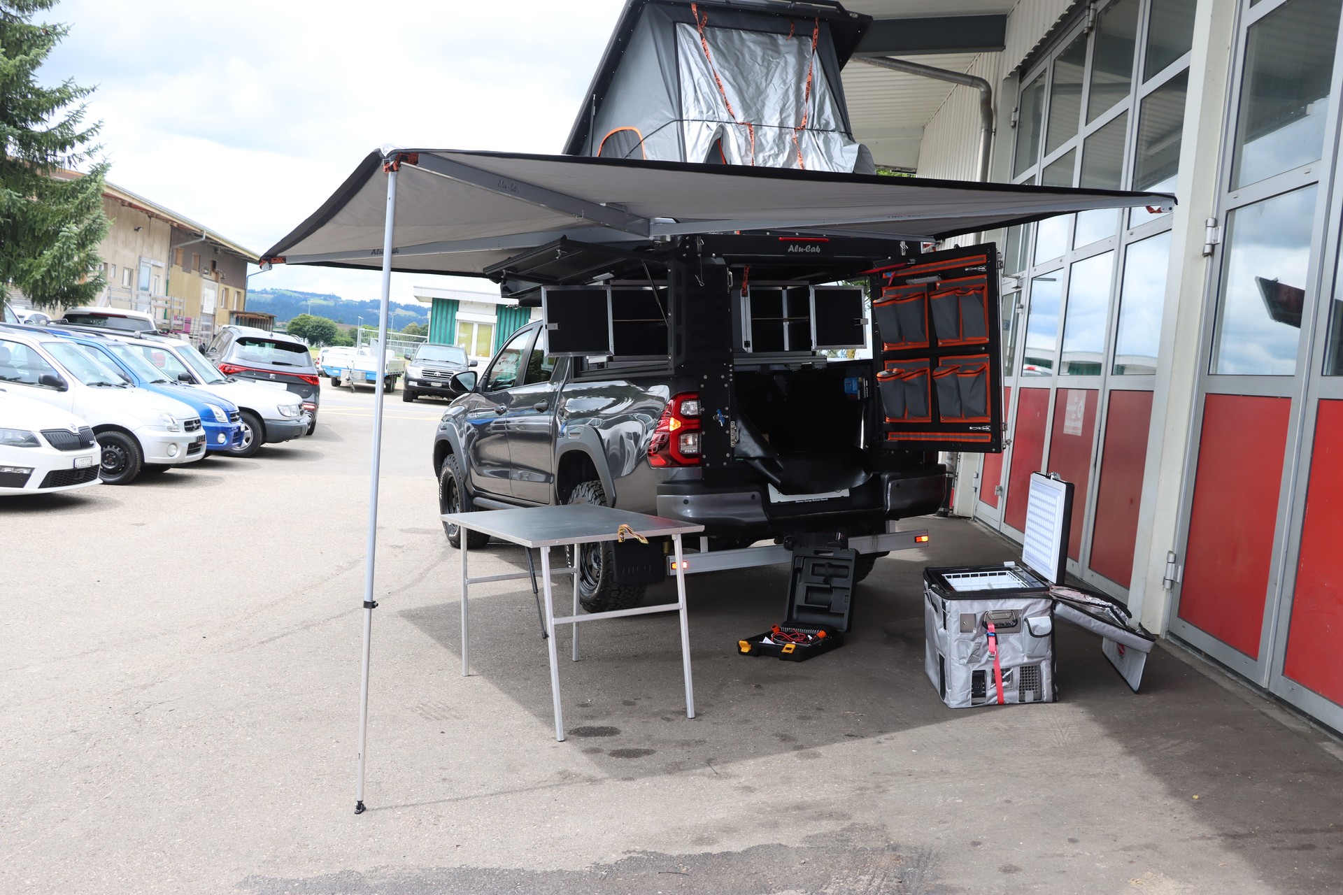 TOYOTA Hilux 2.8D-4D Invincible Double Cab 4x4 A-image-19