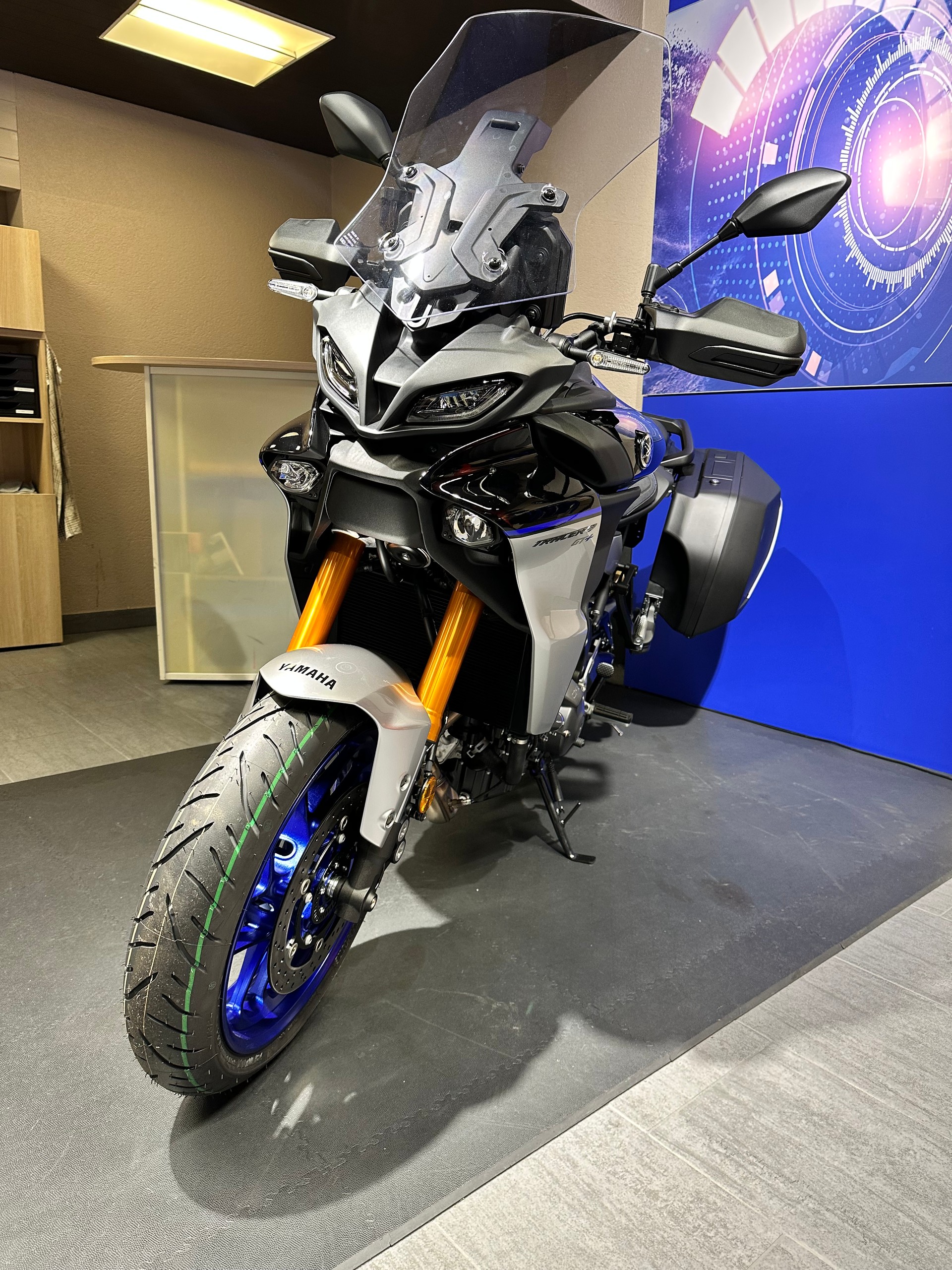 YAMAHA Tracer 9 GT+-showroom-element-1