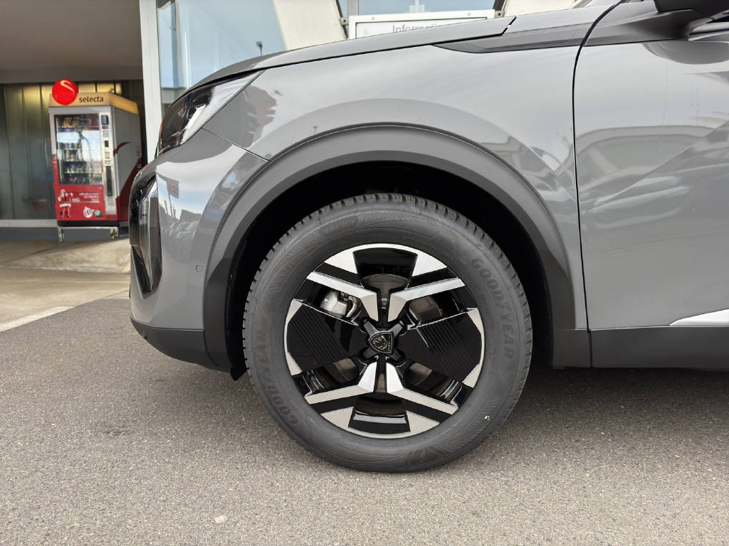 PEUGEOT 2008 1.2 Hybrid Allure-image-9