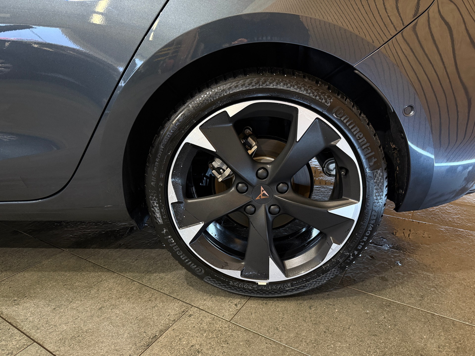 CUPRA 1,5 eTSI MHEV DSG FR-image-4