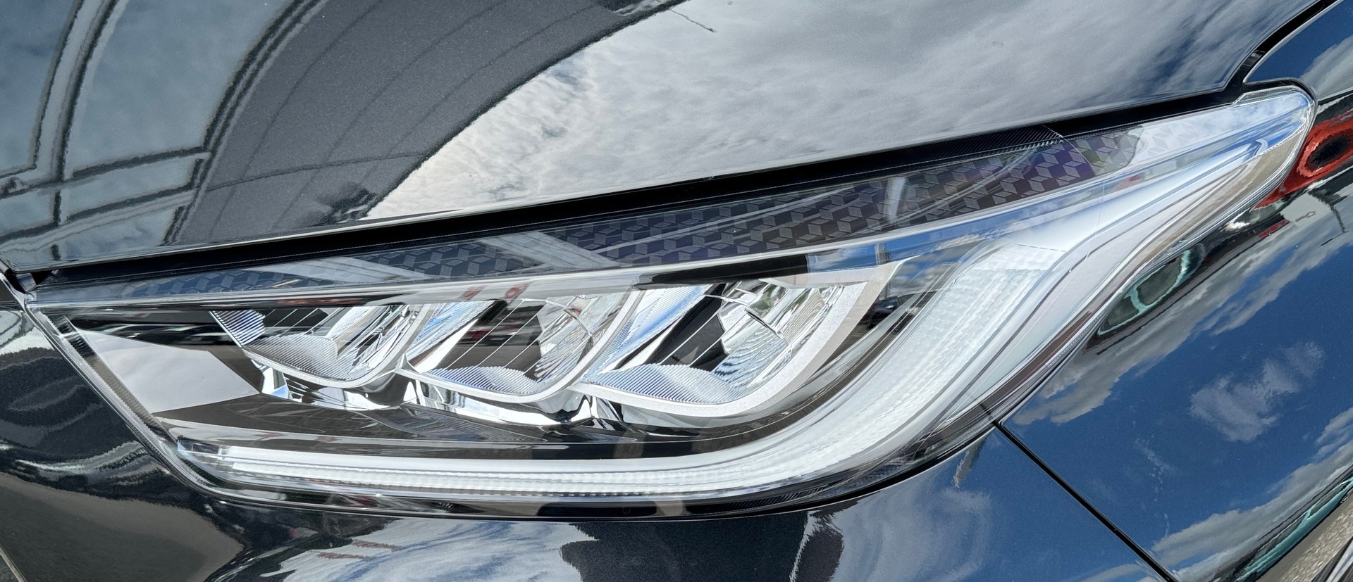 TOYOTA Yaris 1.5 Trend e-CVT-image-3