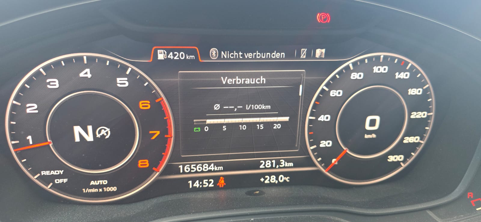 AUDI A4 2.0 TFSI Design S-tronic-image-13