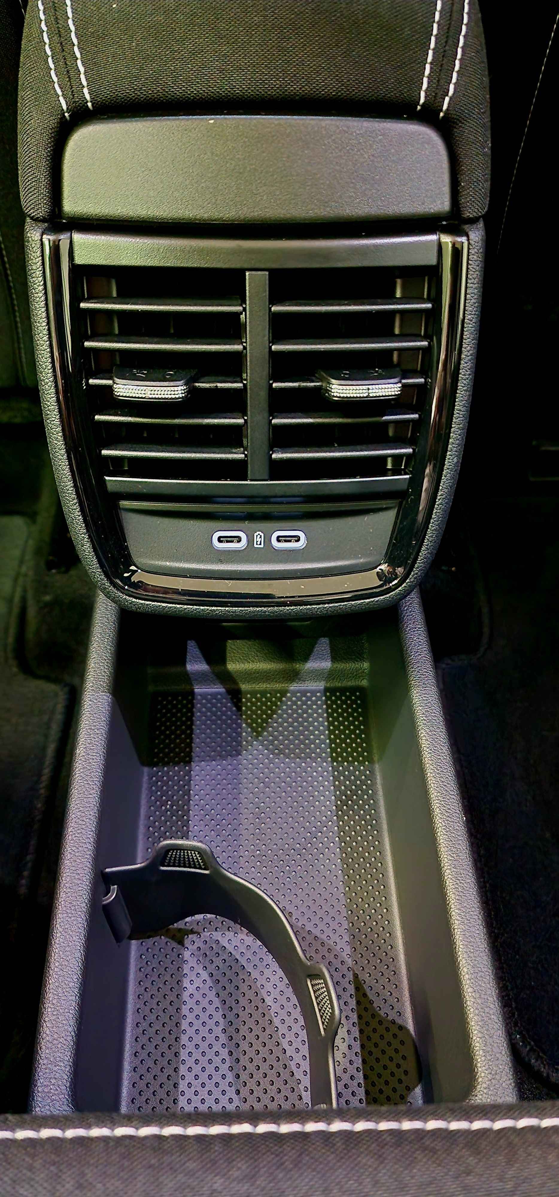 SKODA Kamiq 1.0 TSI Monte Carlo DSG-image-15