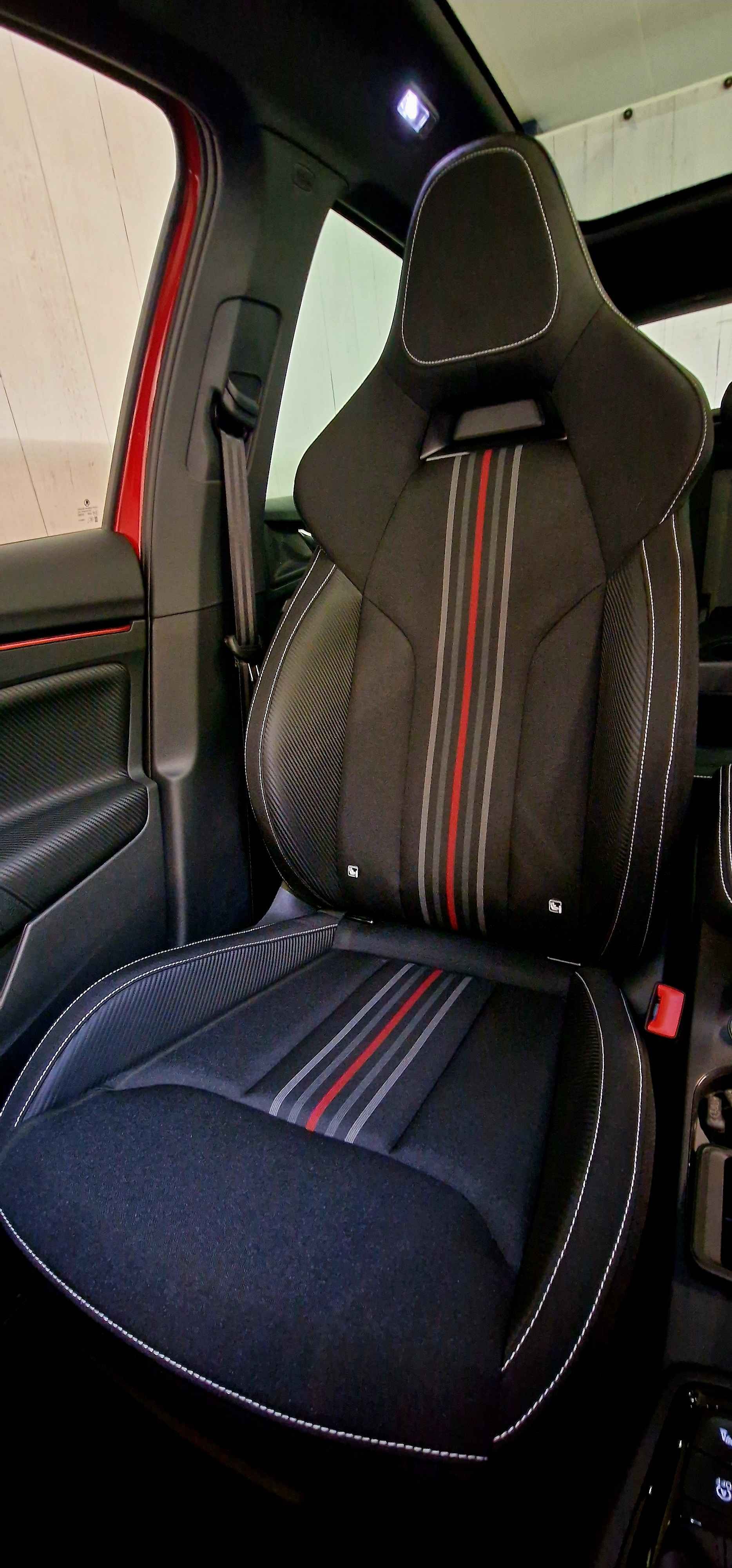 SKODA Kamiq 1.0 TSI Monte Carlo DSG-image-13