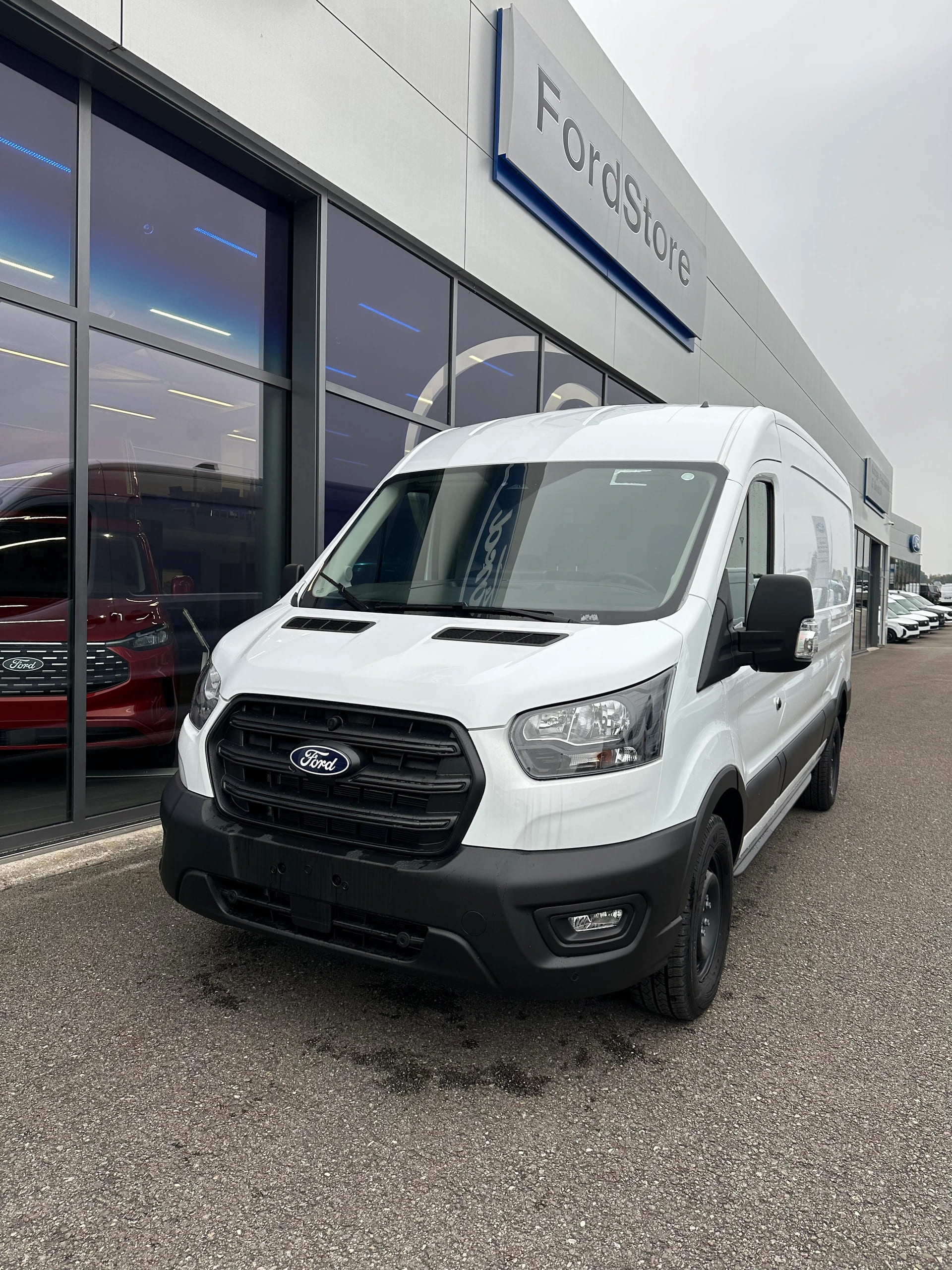 FORD Transit van 350 L3H2 2.0 EcoBl Trend/165CV/Aut.RWD-image-0