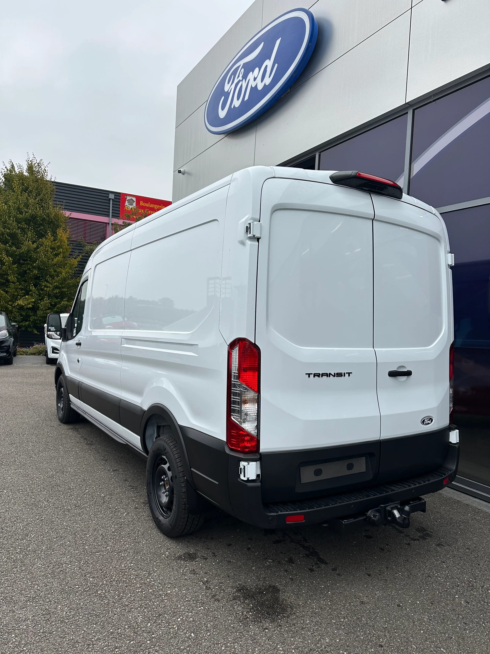 FORD Transit van 350 L3H2 2.0 EcoBl Trend/165CV/Aut.RWD-image-3