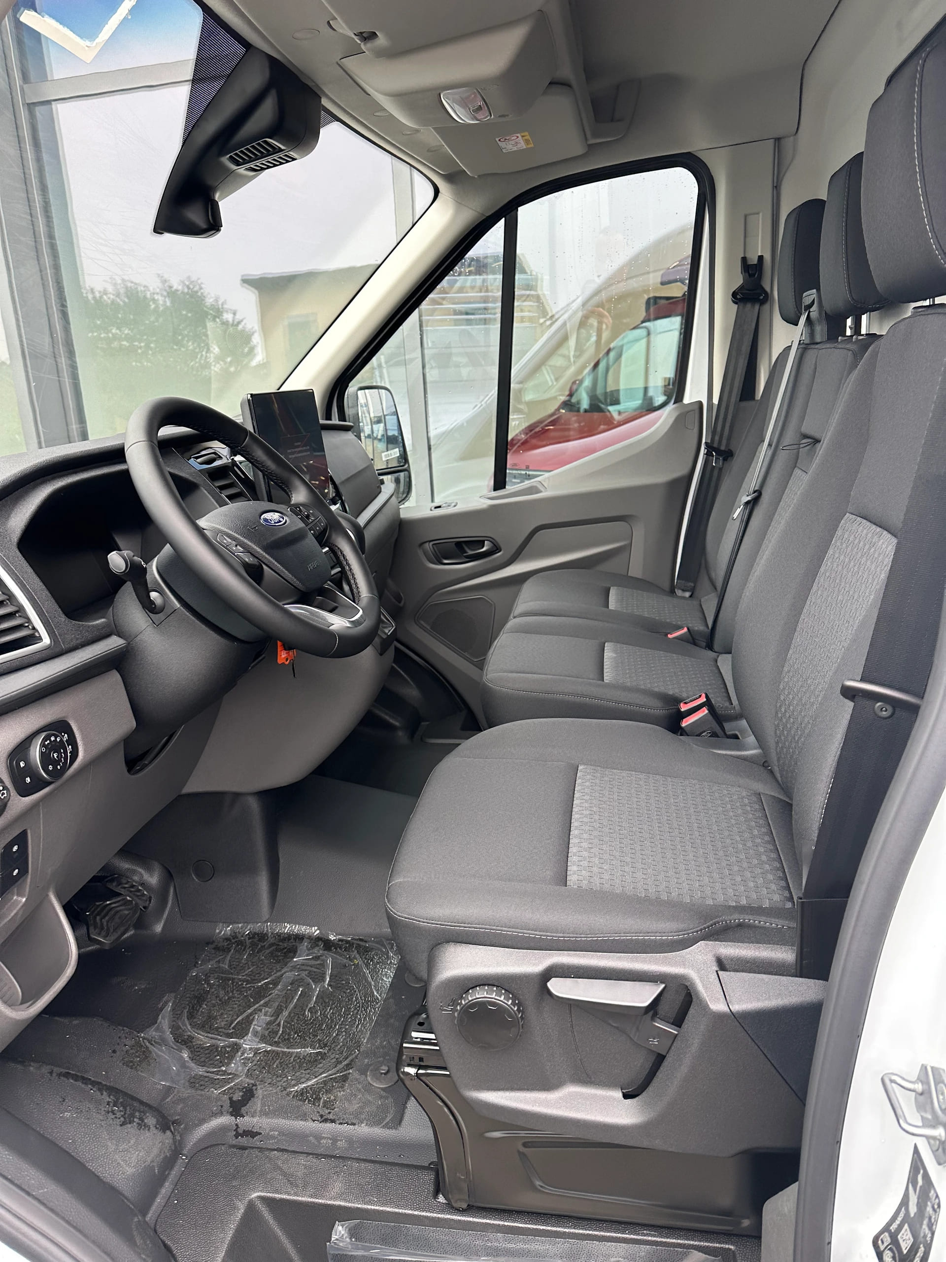 FORD Transit van 350 L3H2 2.0 EcoBl Trend/165CV/Aut.RWD-image-9