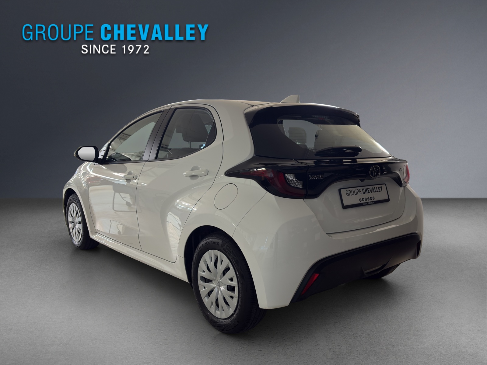 TOYOTA Yaris 1.5 Comfort e-CVT-image-3