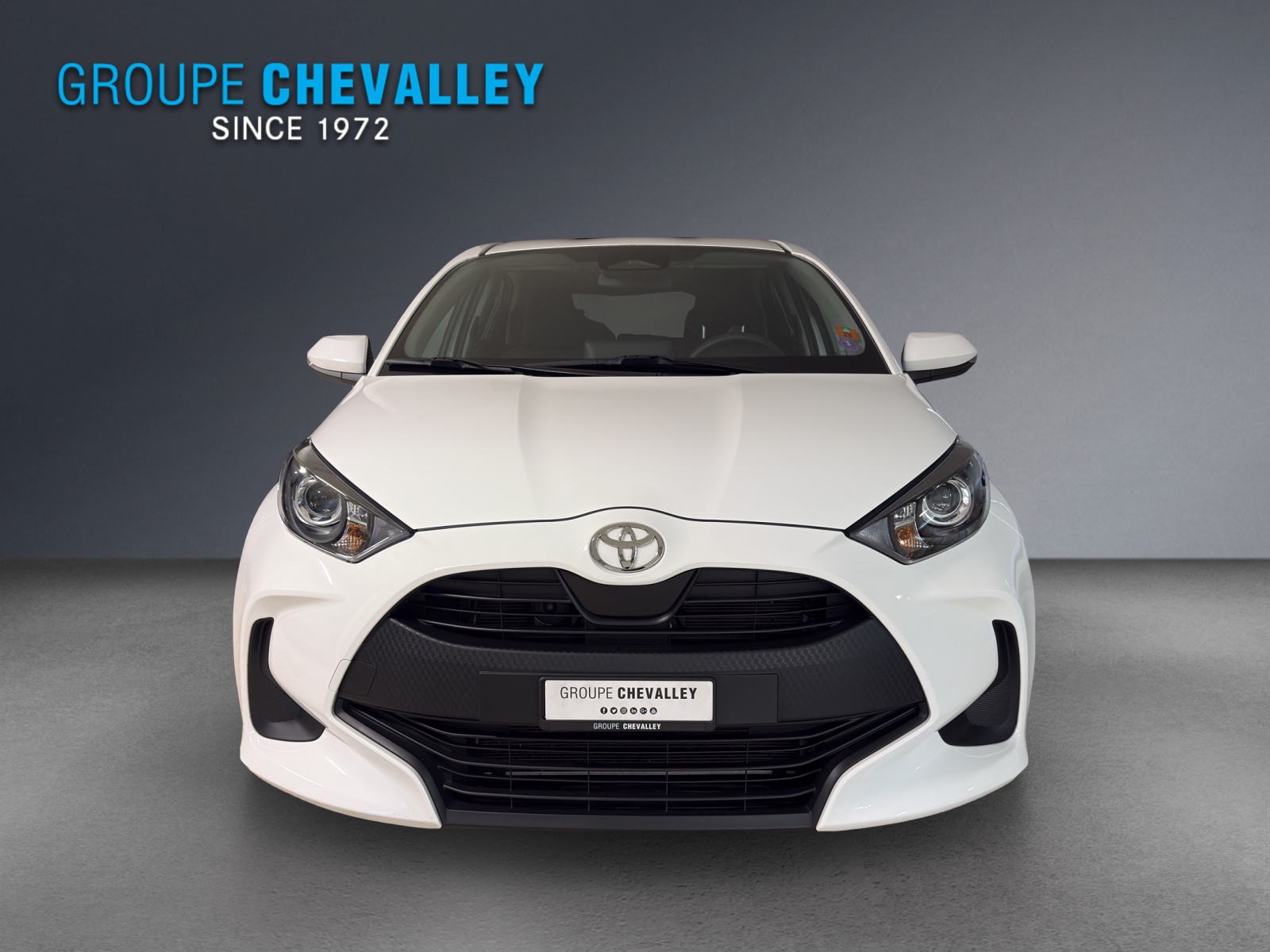 TOYOTA Yaris 1.5 Comfort e-CVT-image-1
