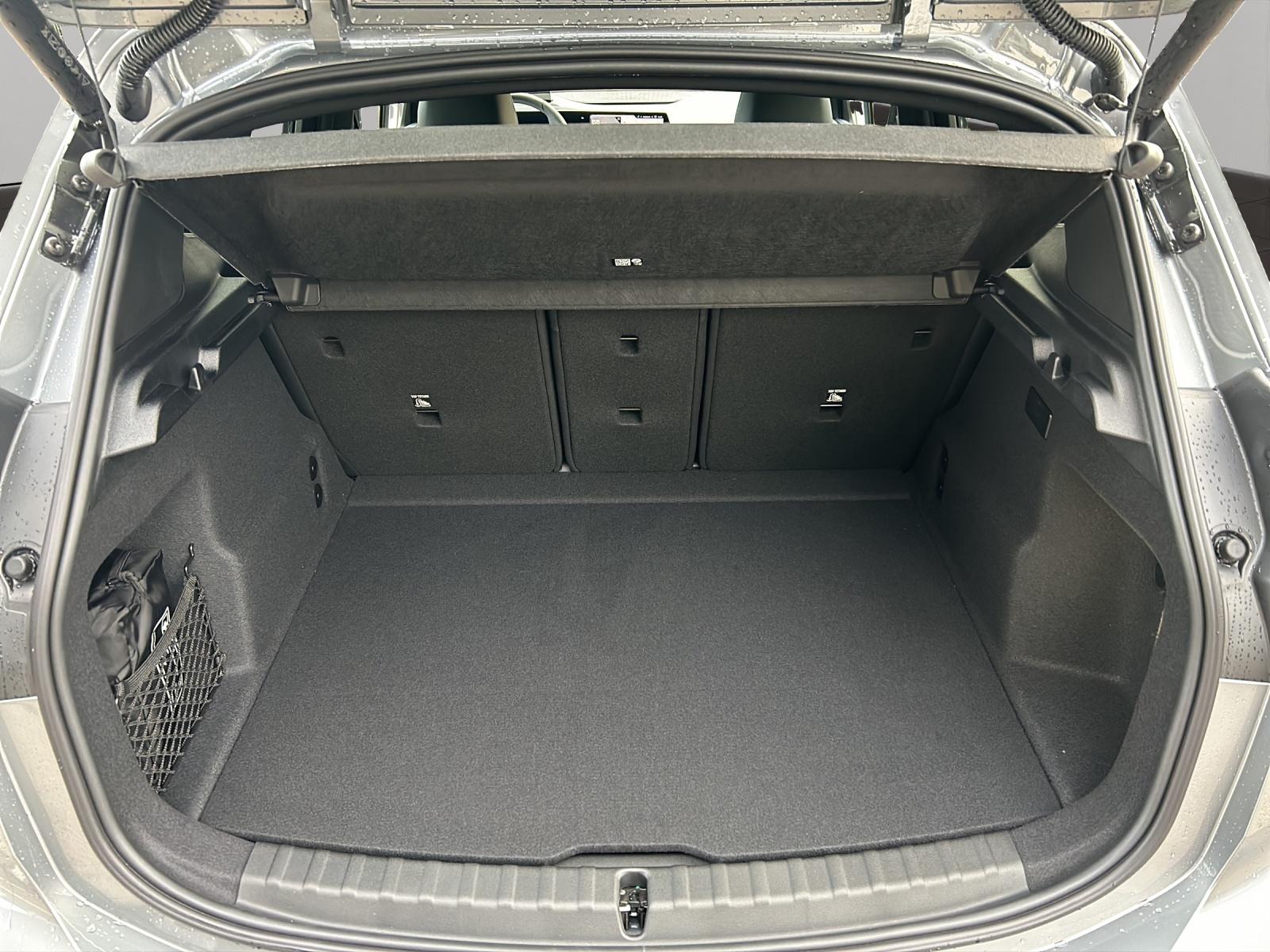 BMW 230e xDrive paddles Active Tourer-image-9