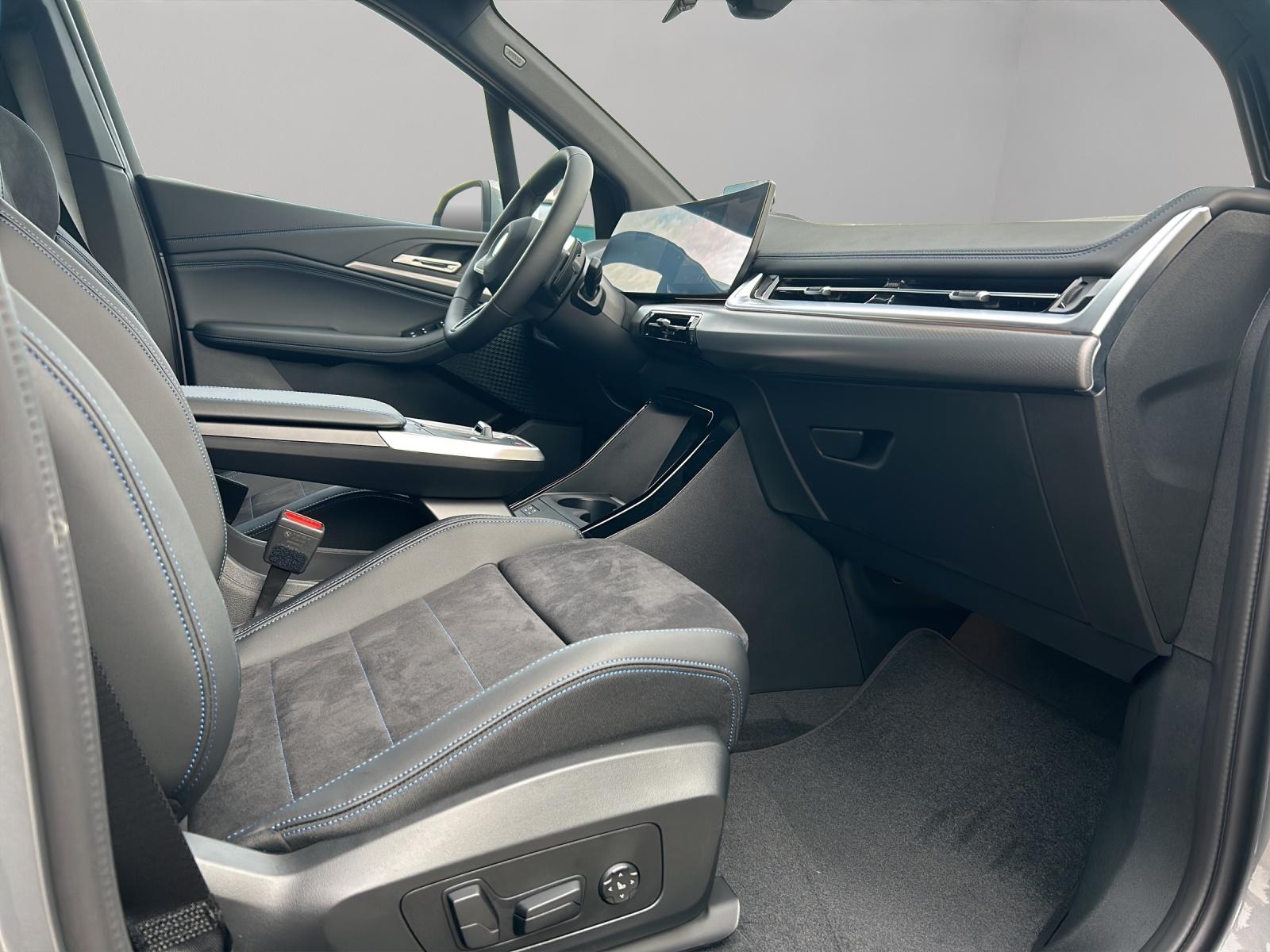 BMW 230e xDrive paddles Active Tourer-image-15