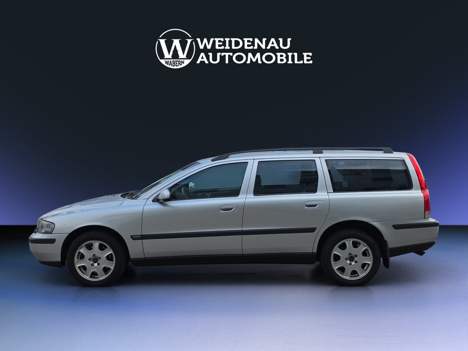 VOLVO V70 2.4T AWD-image-2