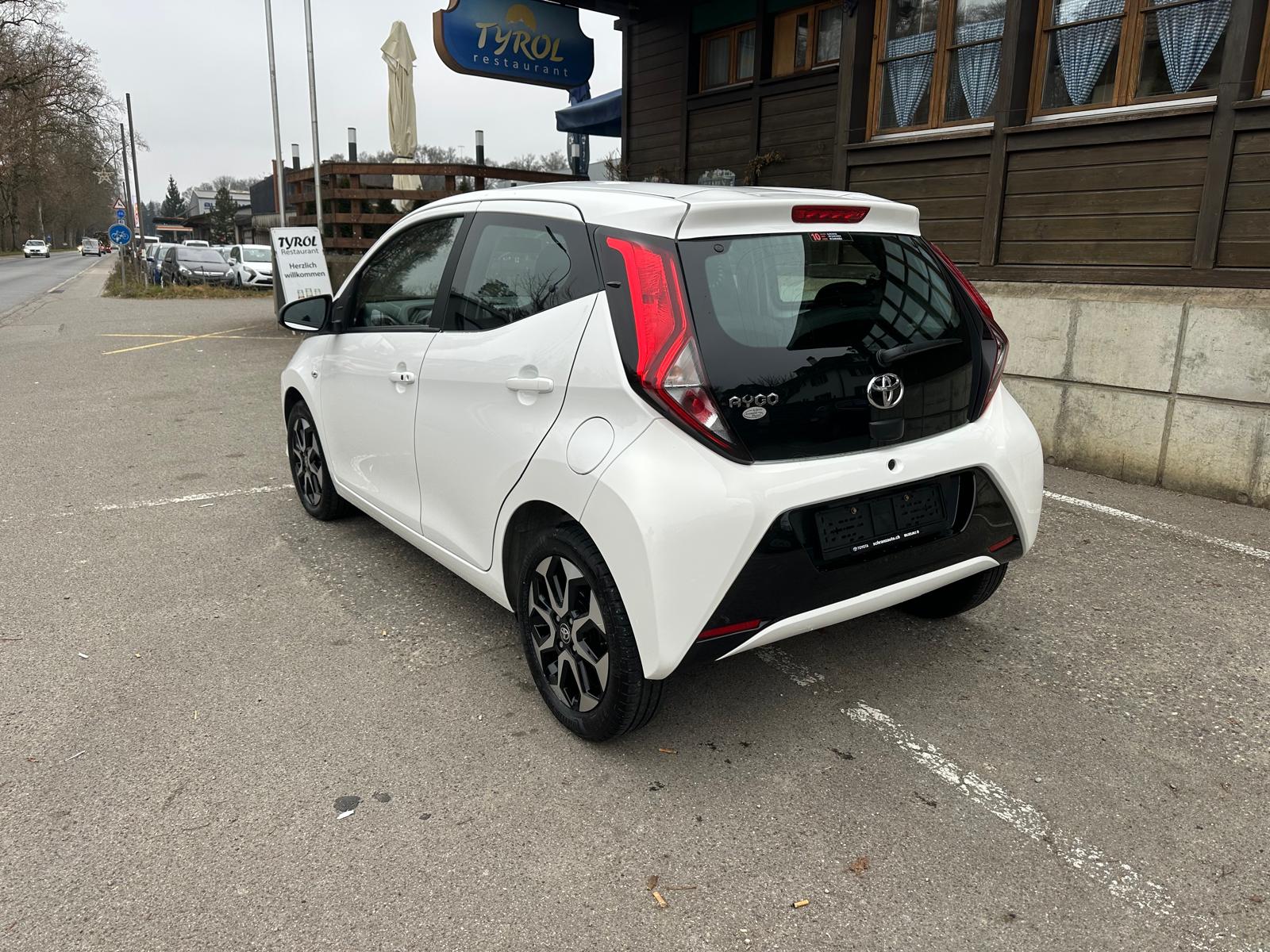 TOYOTA Aygo 1.0 VVT-i Trend-image-2