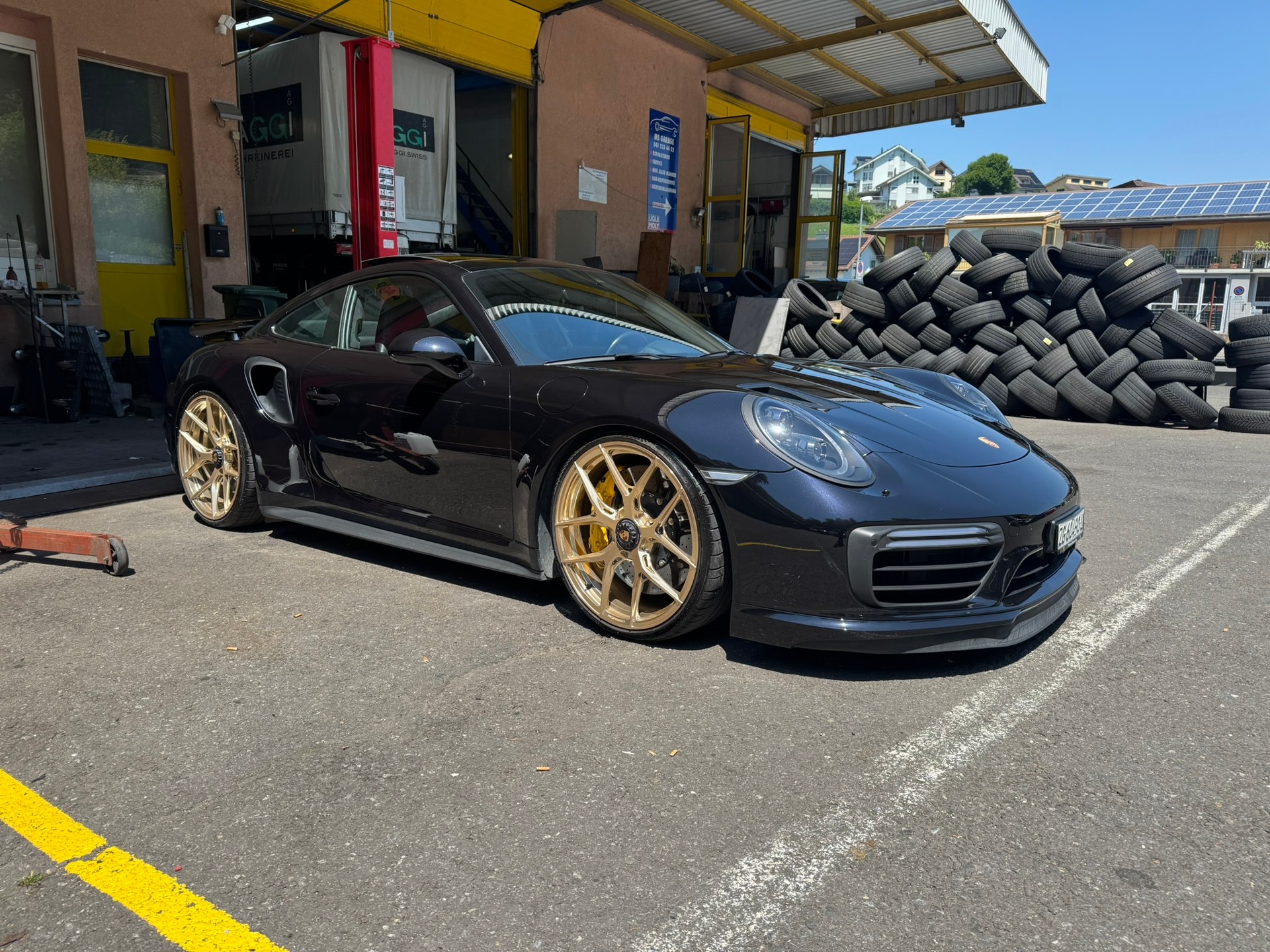 PORSCHE 911 Turbo S PDK 991.2-image-11