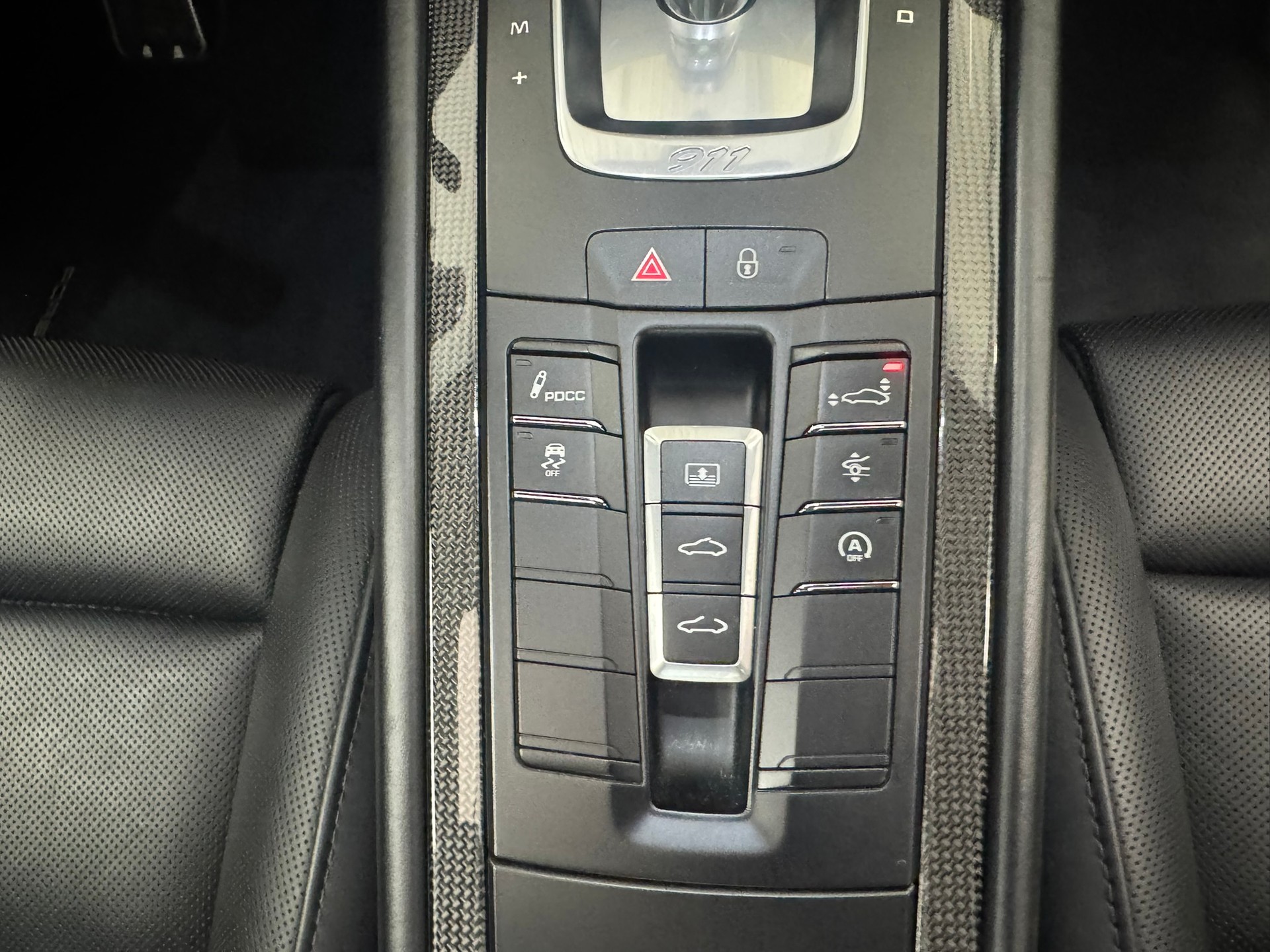 PORSCHE 911 Turbo S PDK 991.2-image-19