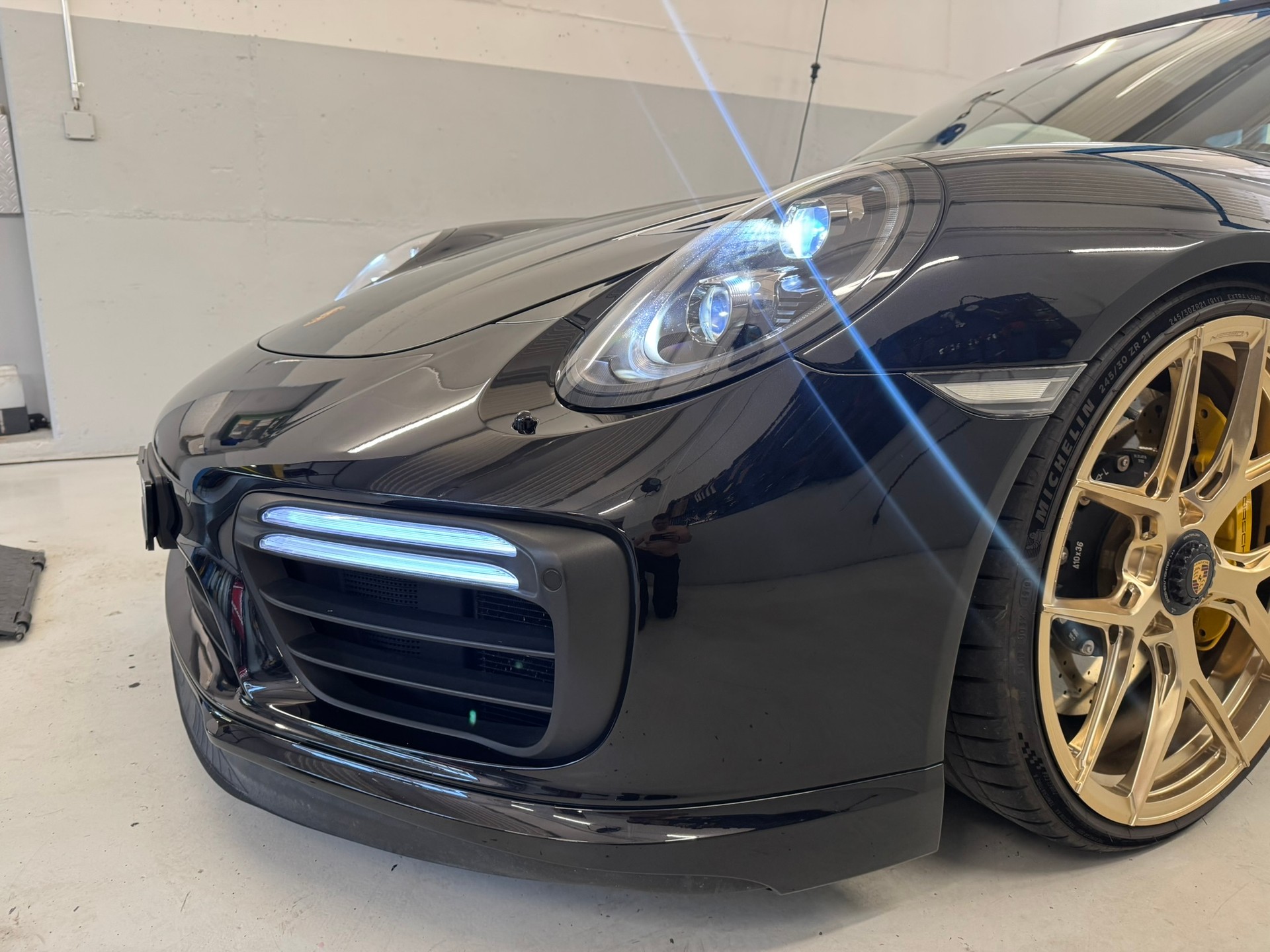 PORSCHE 911 Turbo S PDK 991.2-image-9
