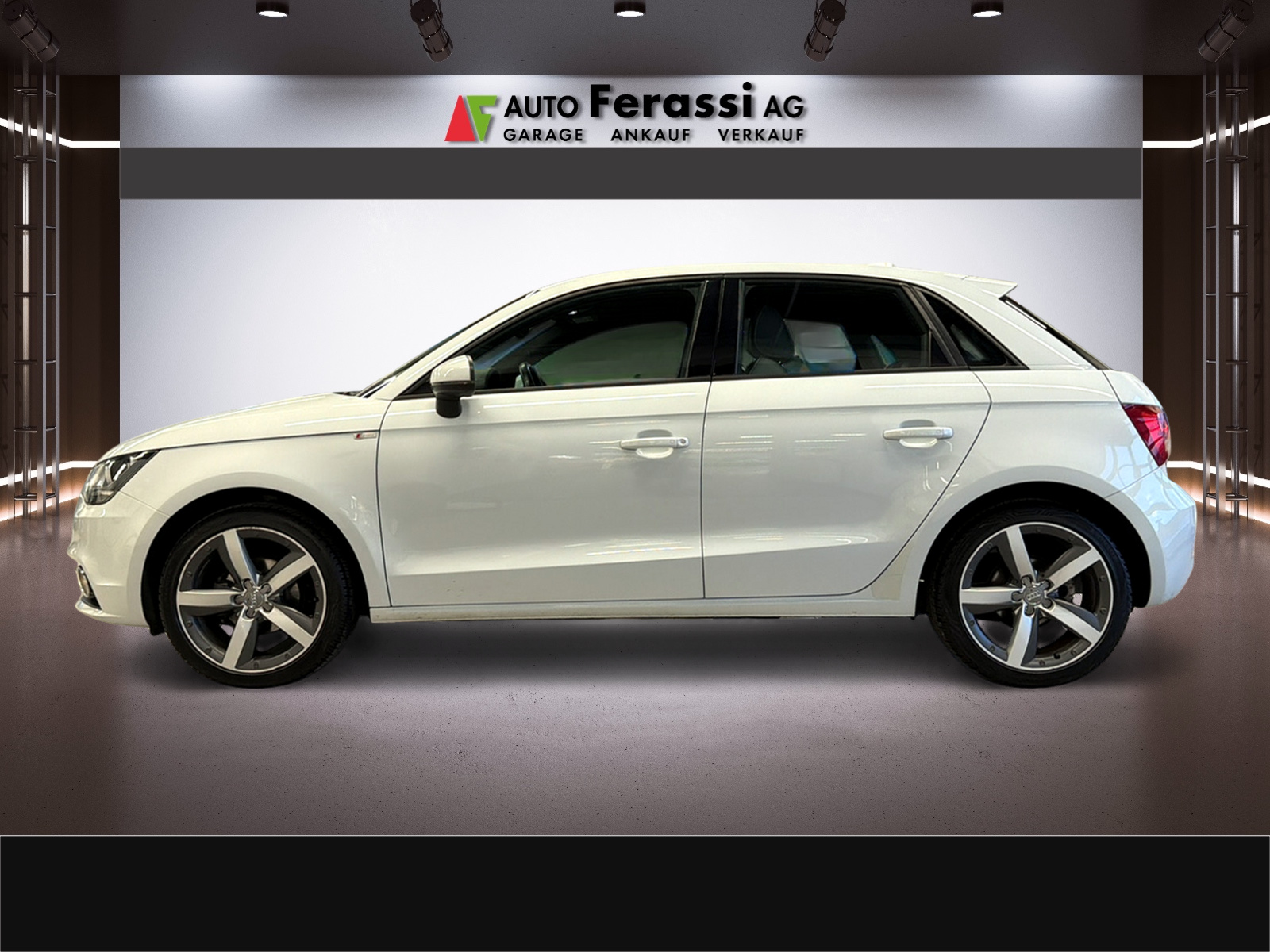 AUDI A1 Sportback 1.6 TDI Ambition DSG-image-1