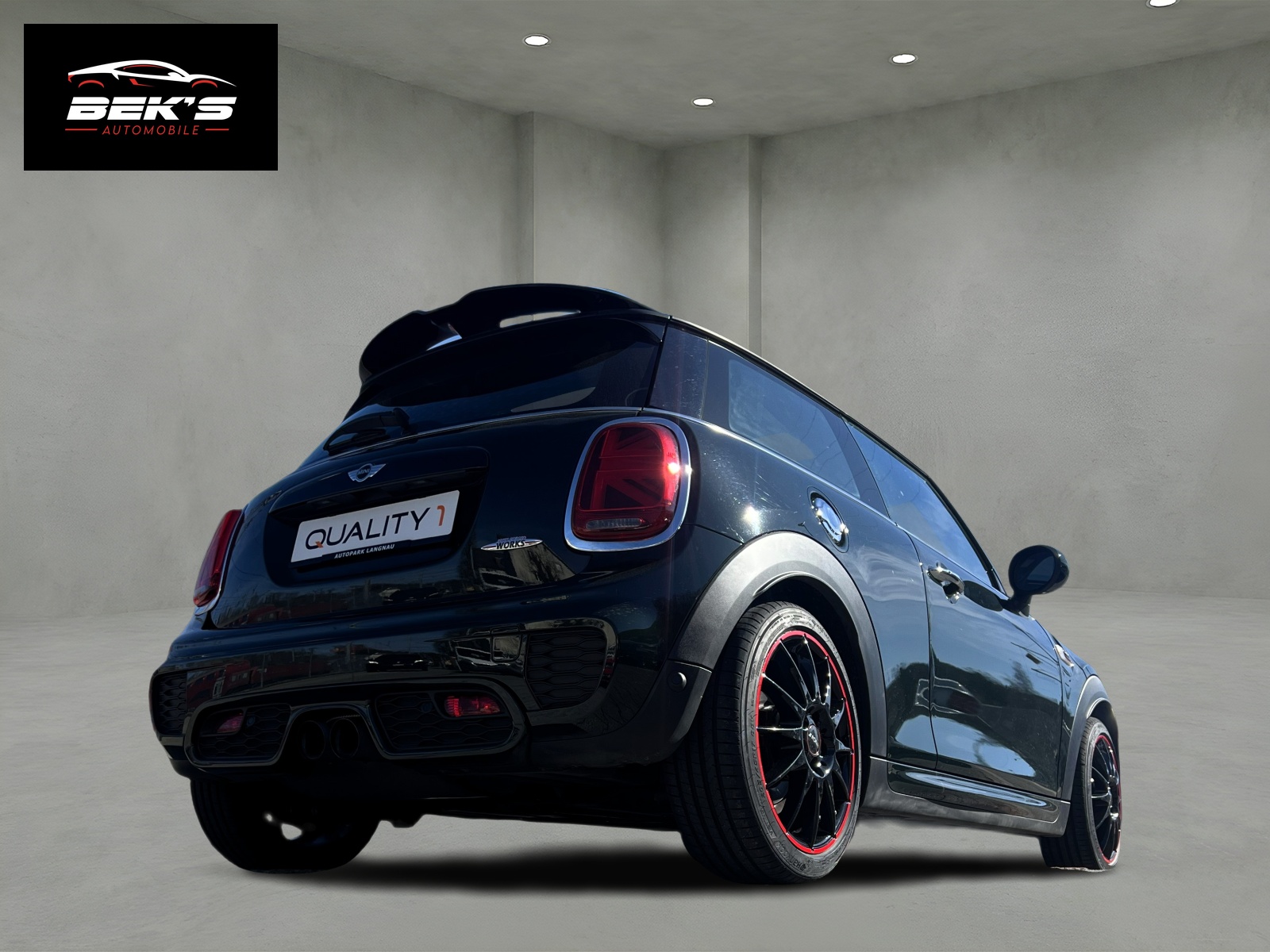 MINI Cooper John Cooper Works Steptronic-image-6