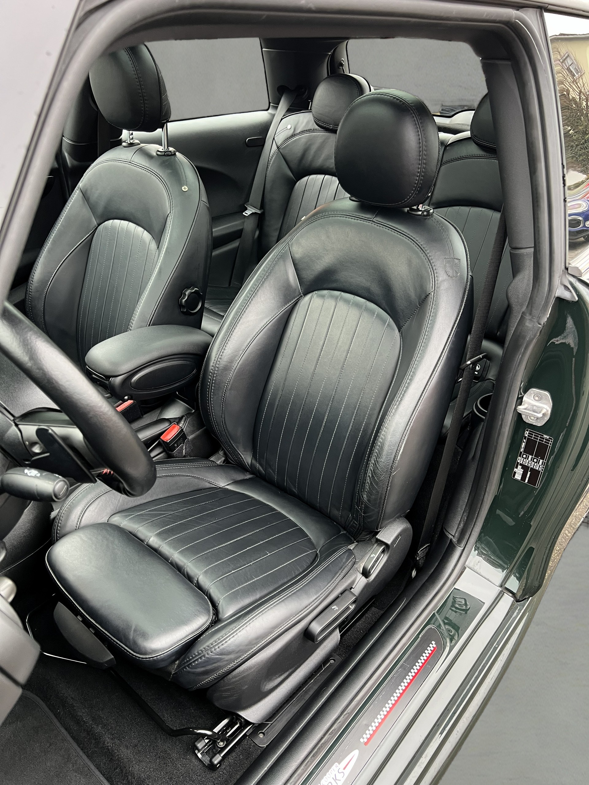 MINI Cooper John Cooper Works Steptronic-image-21