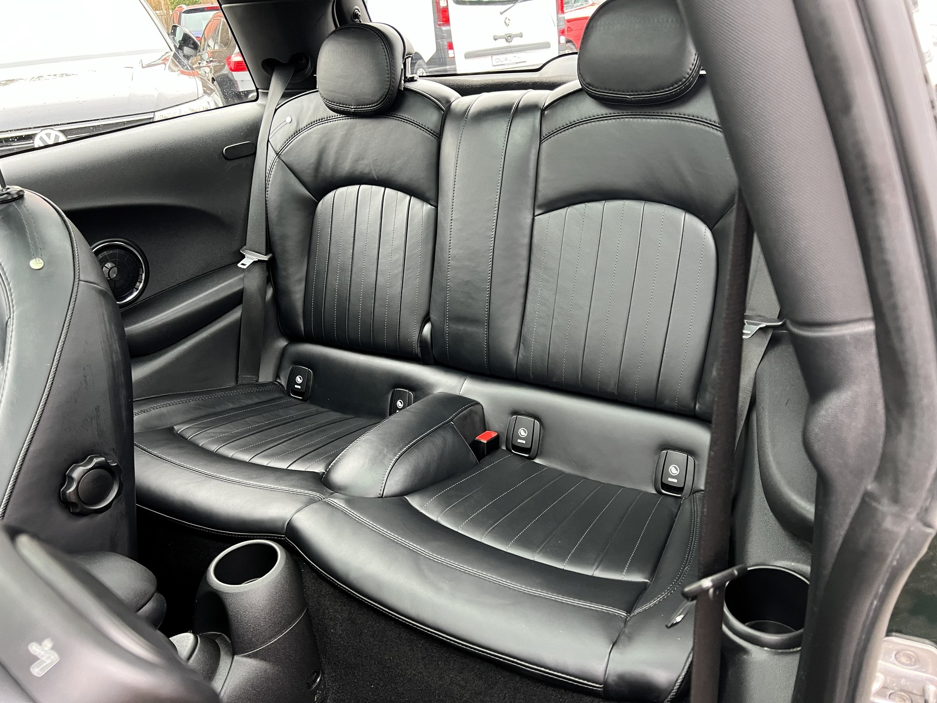 MINI Cooper John Cooper Works Steptronic-image-17