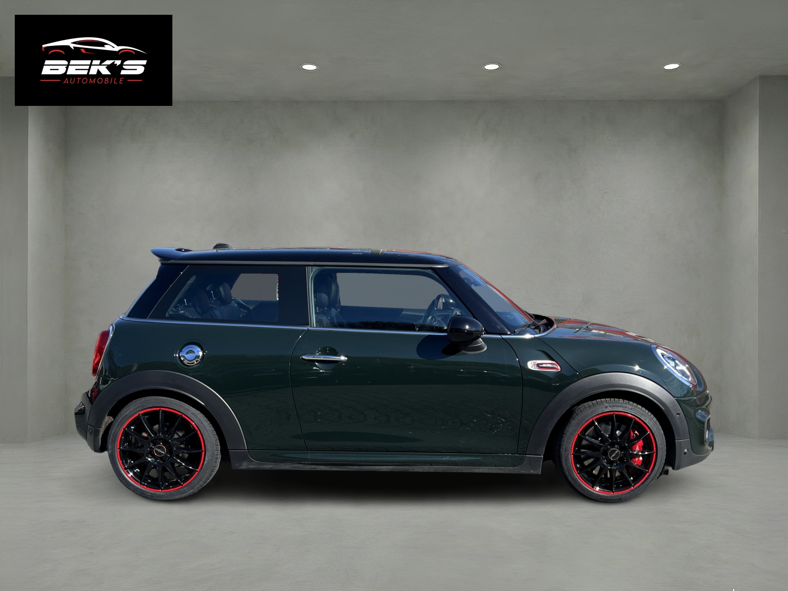 MINI Cooper John Cooper Works Steptronic-image-3
