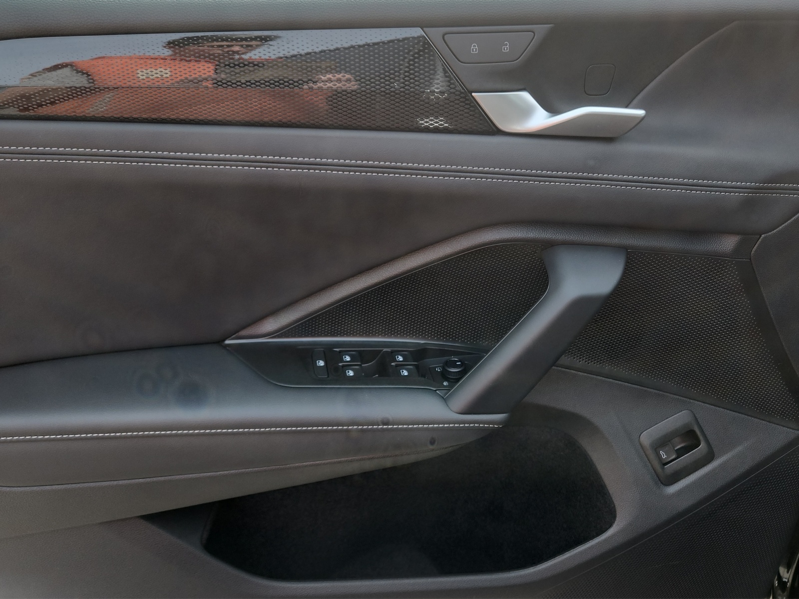 VW Tiguan 2.0 TSI DSG United 4Motion-image-9