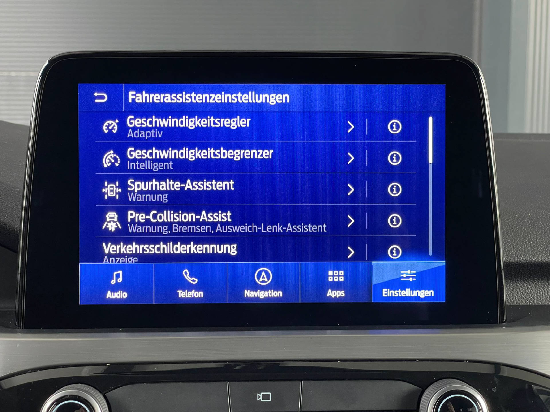 FORD Kuga 2.5 Hybrid Titanium X 4x4-image-10