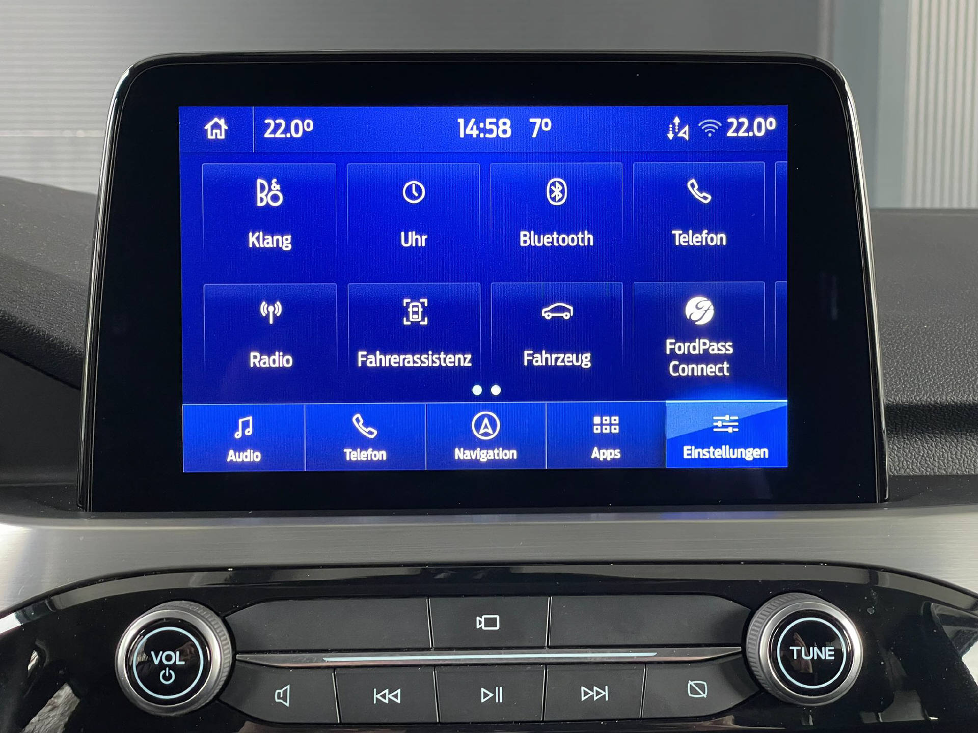 FORD Kuga 2.5 Hybrid Titanium X 4x4-image-13