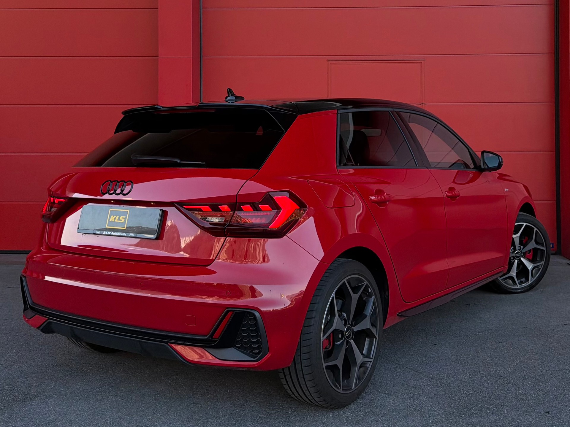 AUDI A1 Sportback 30 TFSI S Line S-tronic-image-3
