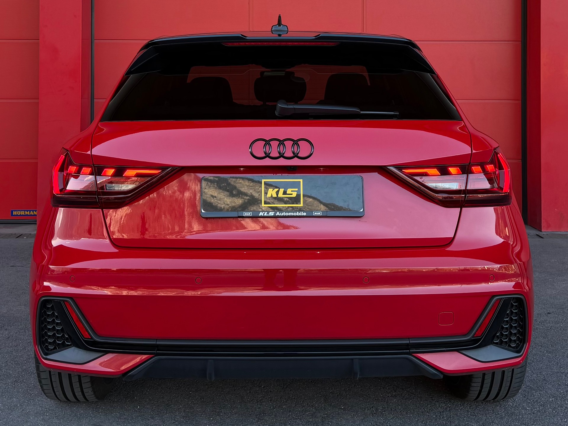 AUDI A1 Sportback 30 TFSI S Line S-tronic-image-4